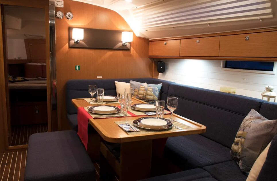 Bavaria 41 Cruiser — photo 4