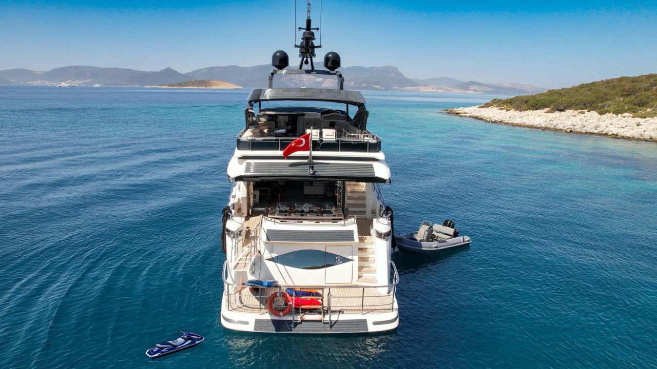 Super Luxury Motor Yacht — photo 4