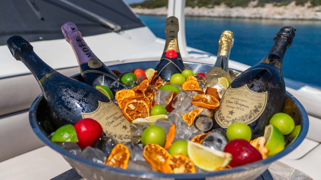 Super Luxury Motor Yacht — photo 6