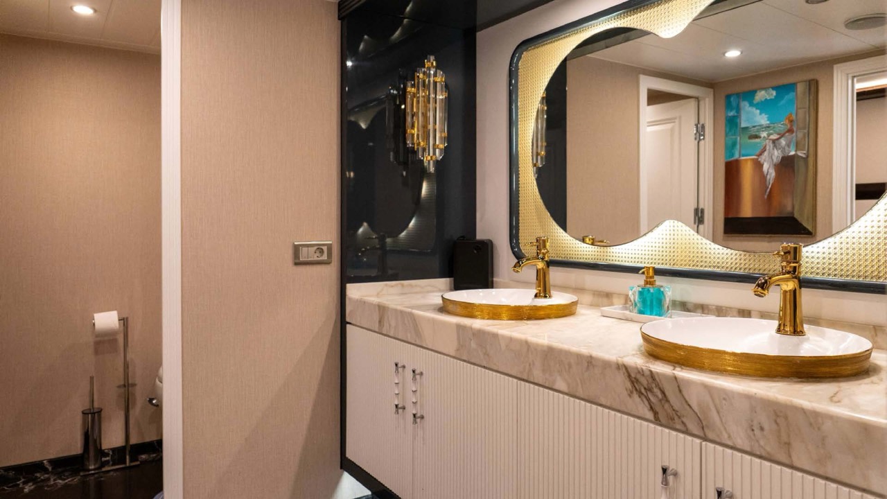 Super Luxury Motor Yacht — photo 7