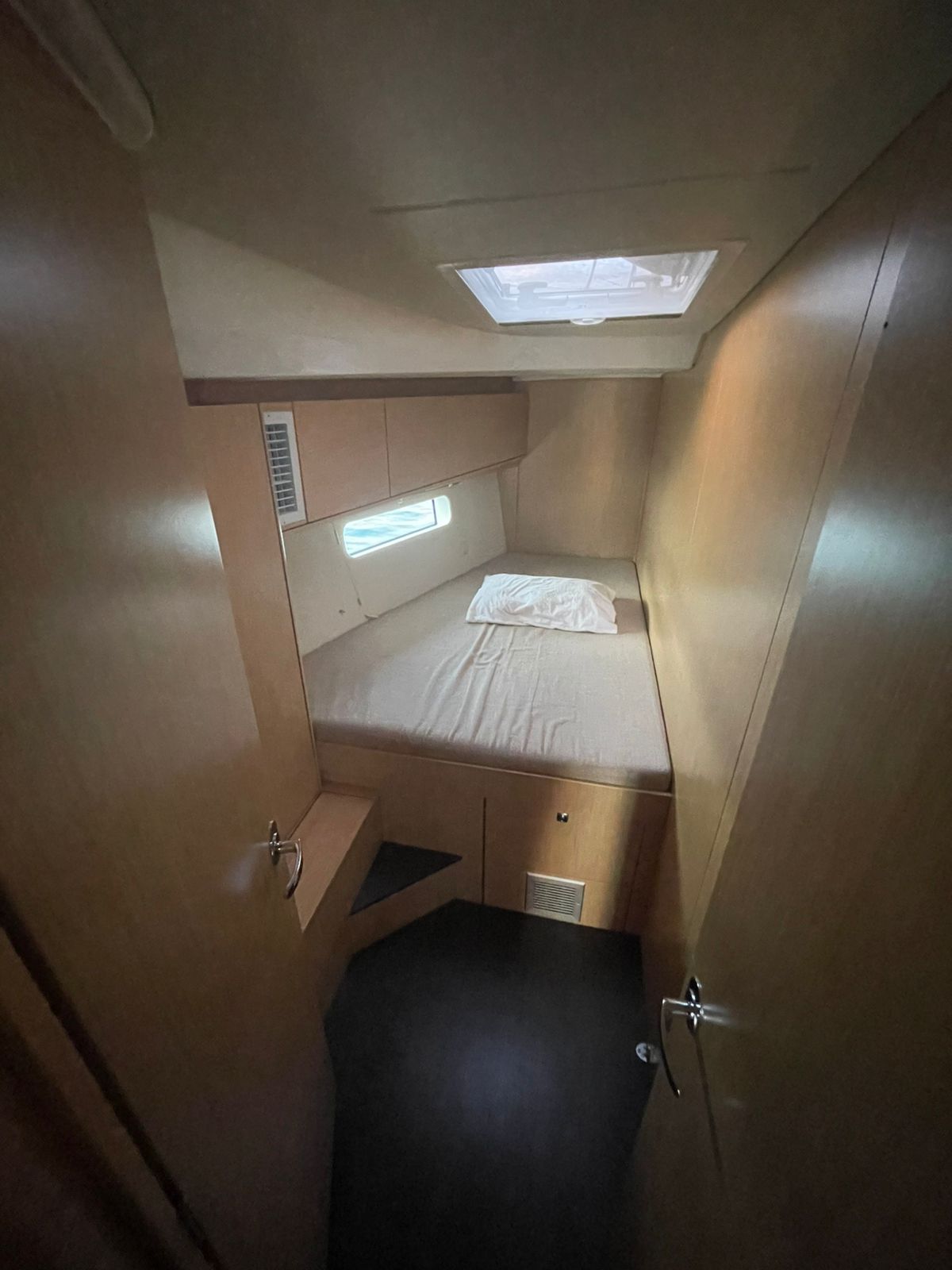 Bavaria C46 — photo 8