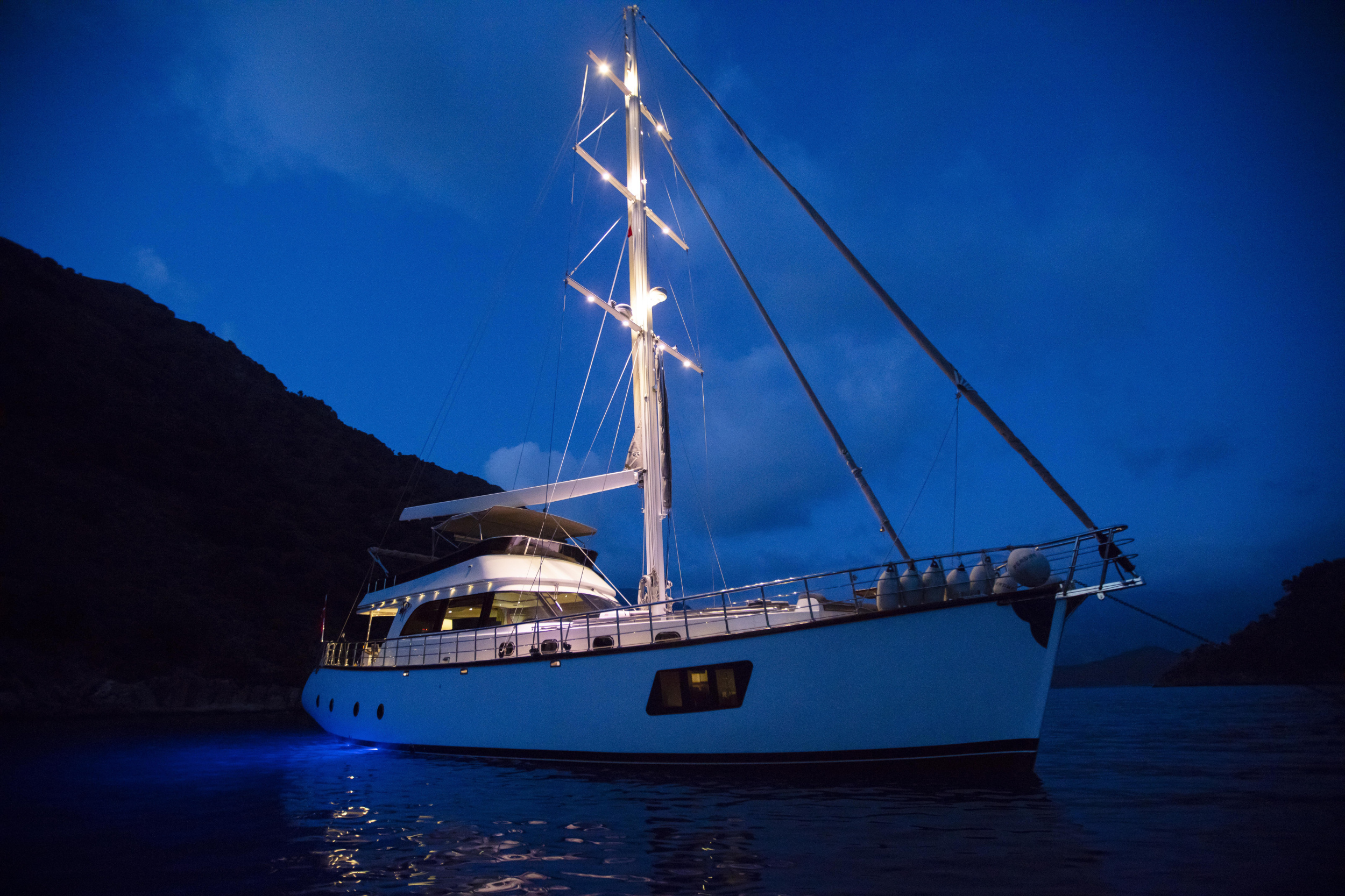 Motor Sailer — photo 17