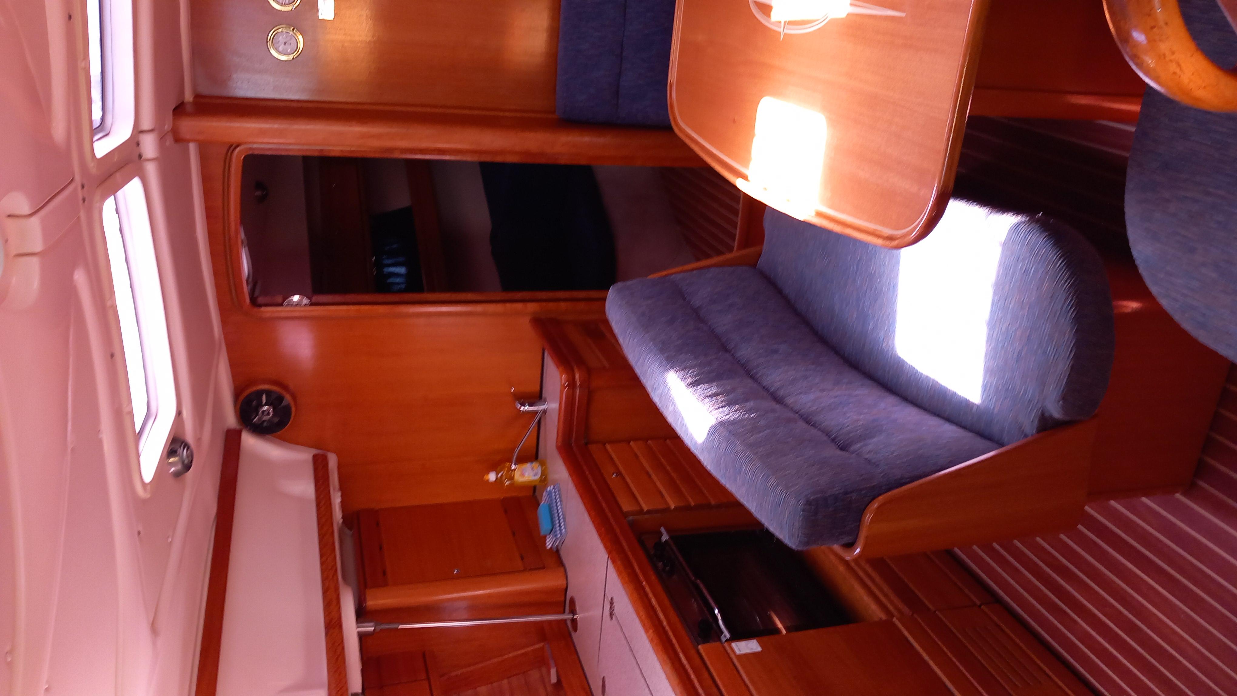 Bavaria 39 Cruiser — photo 4