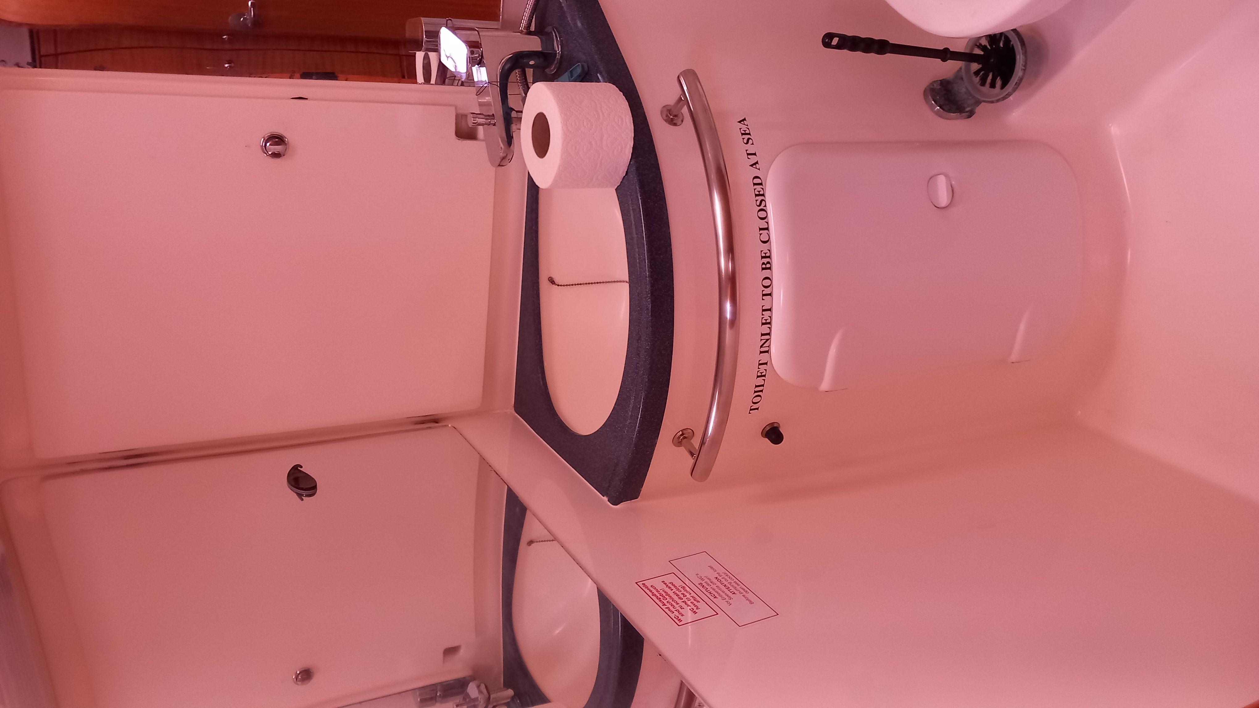 Bavaria 39 Cruiser — photo 21