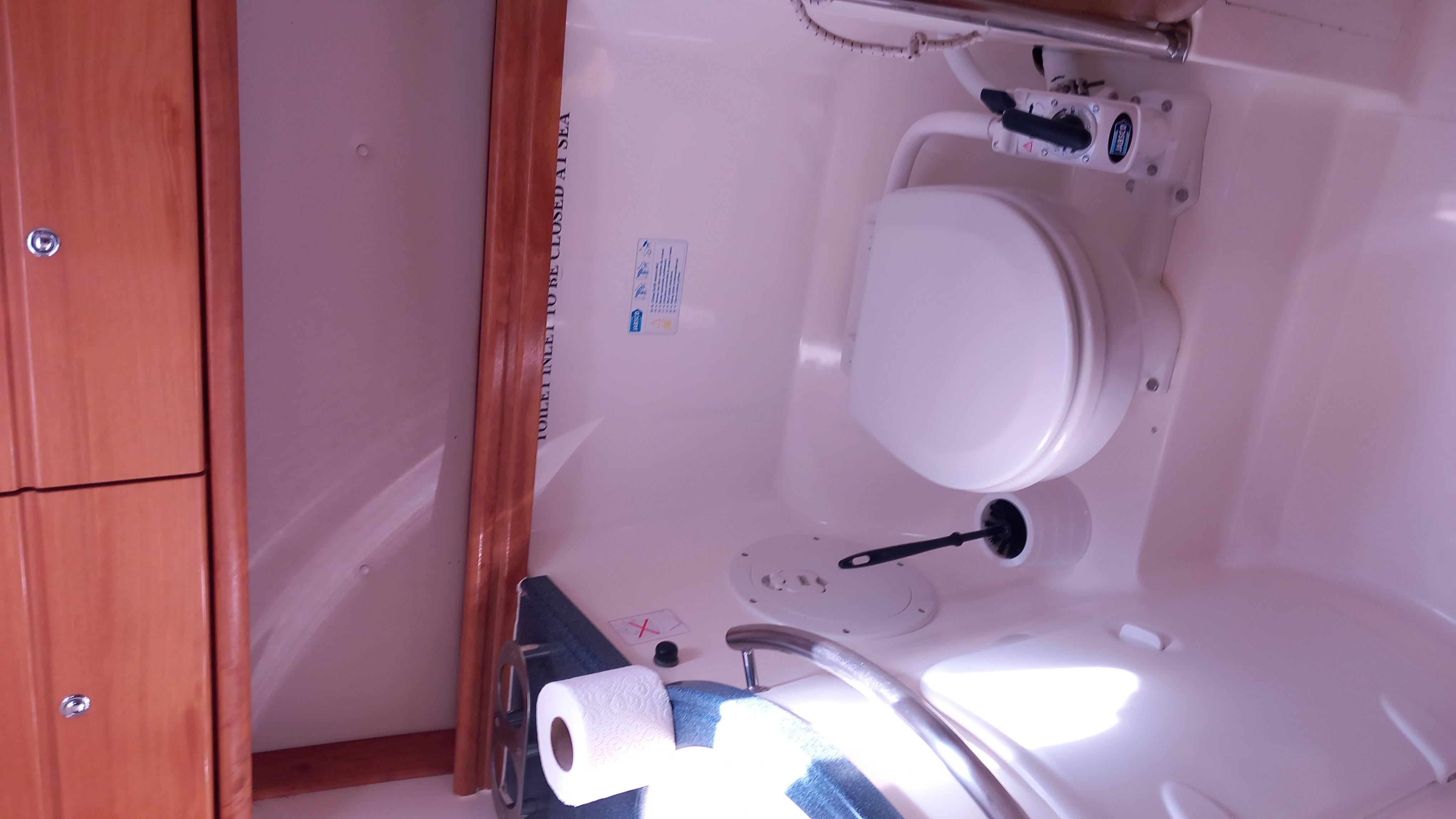 Bavaria 39 Cruiser — photo 20