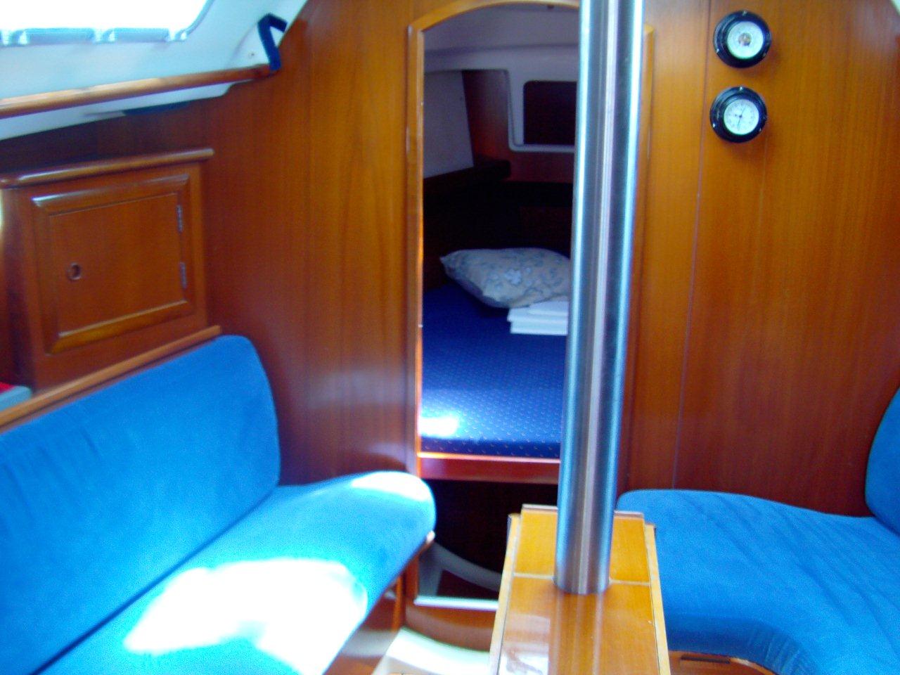 Beneteau Oceanis 331 Clipper — photo 6