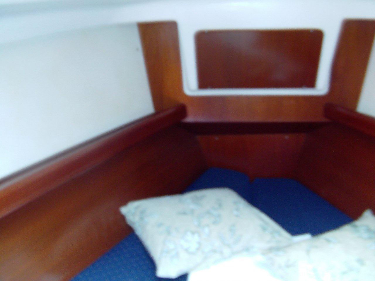 Beneteau Oceanis 331 Clipper — photo 12