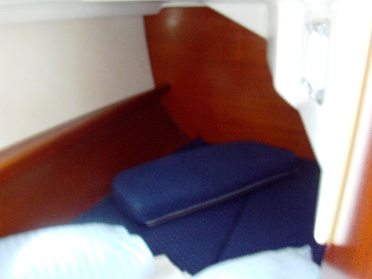 Beneteau Oceanis 331 Clipper — photo 13