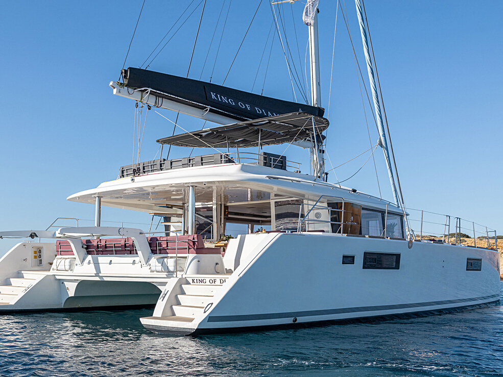 Lagoon 560 — photo 1