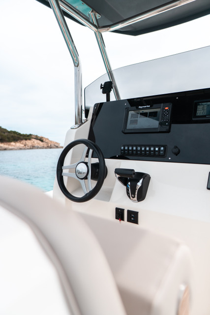 Capelli 900 Open 300 HP — photo 4