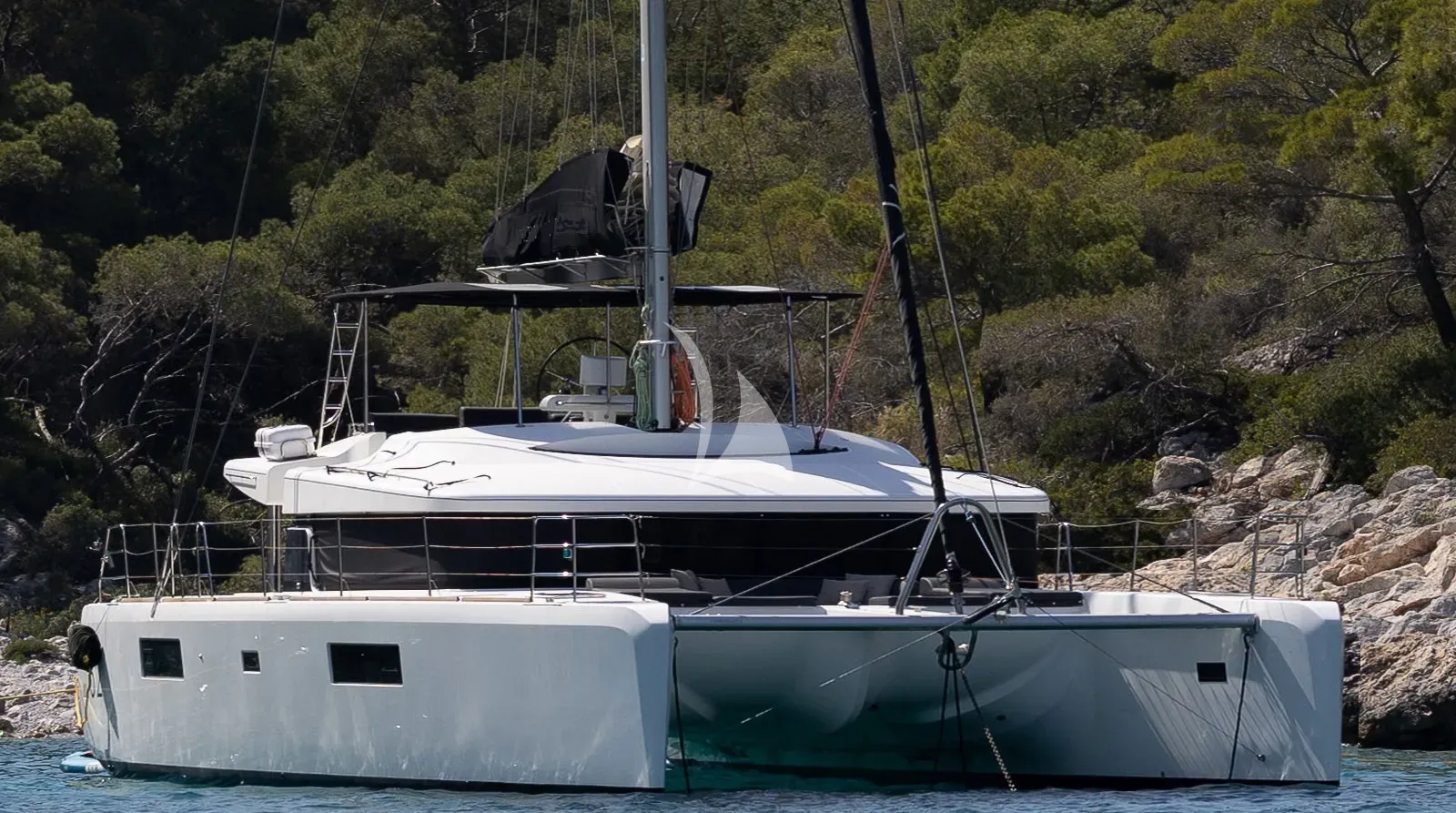 Lagoon 52 — photo 12