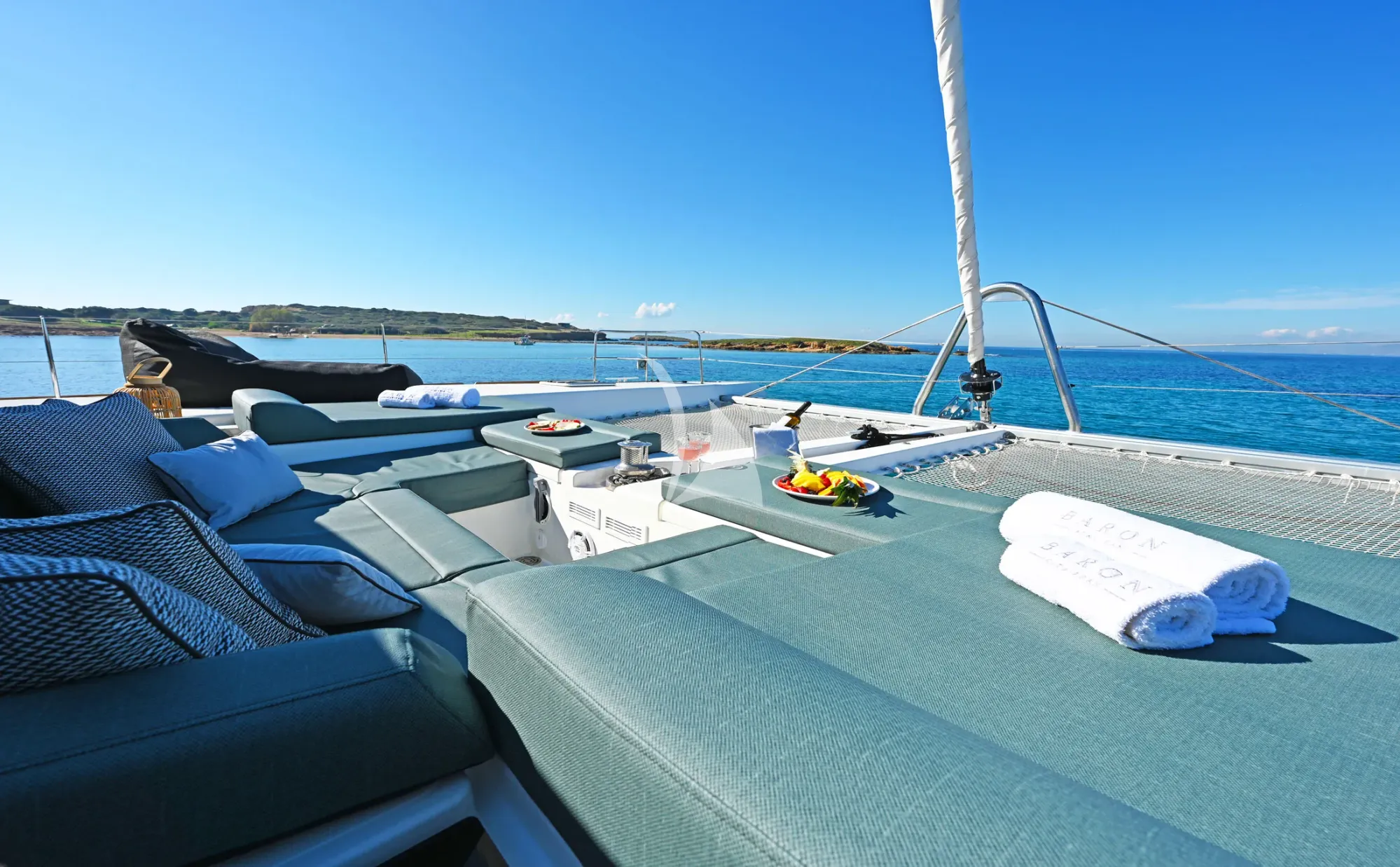 Lagoon 52 — photo 17