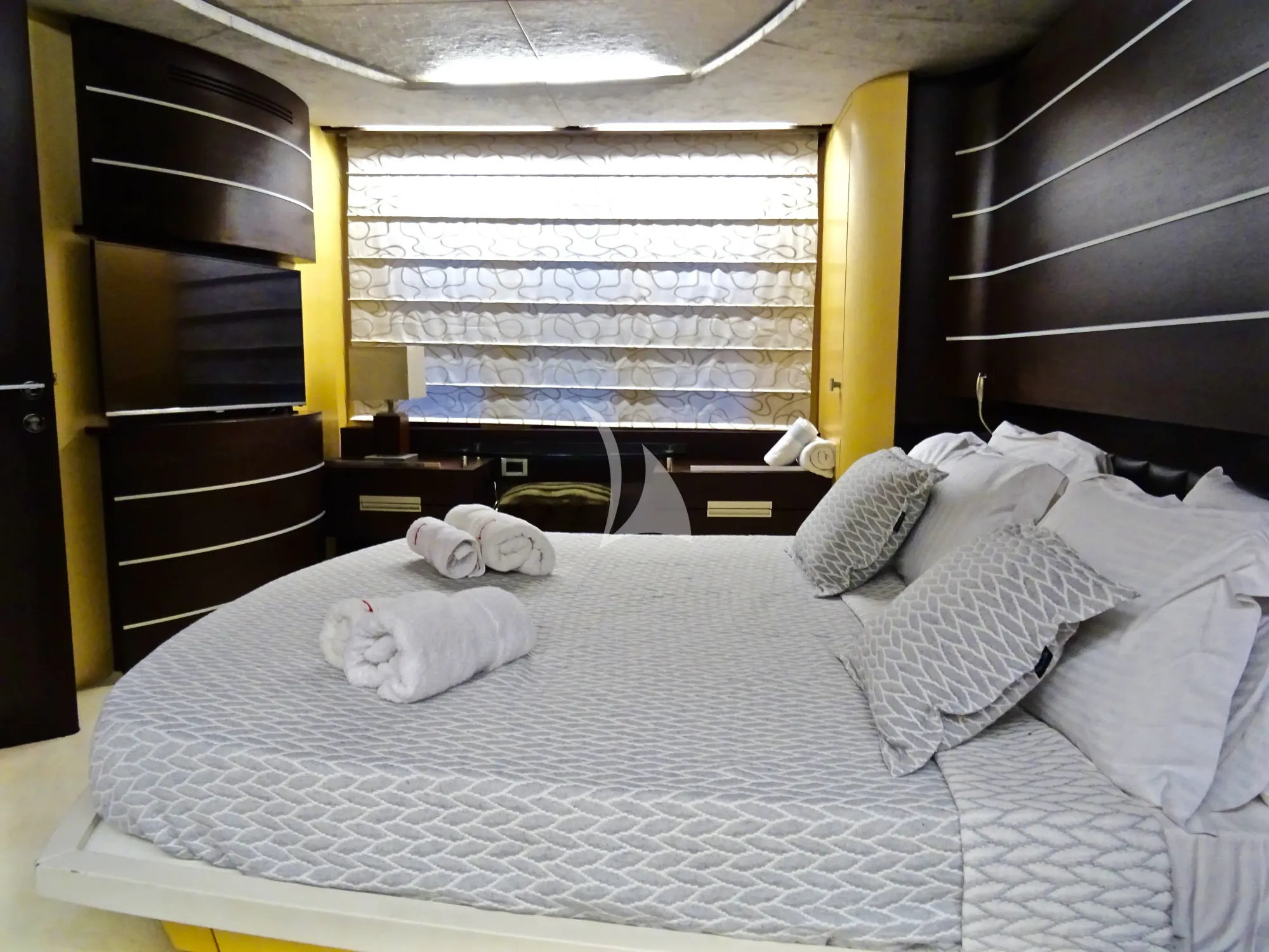 Azimut 86 — photo 57