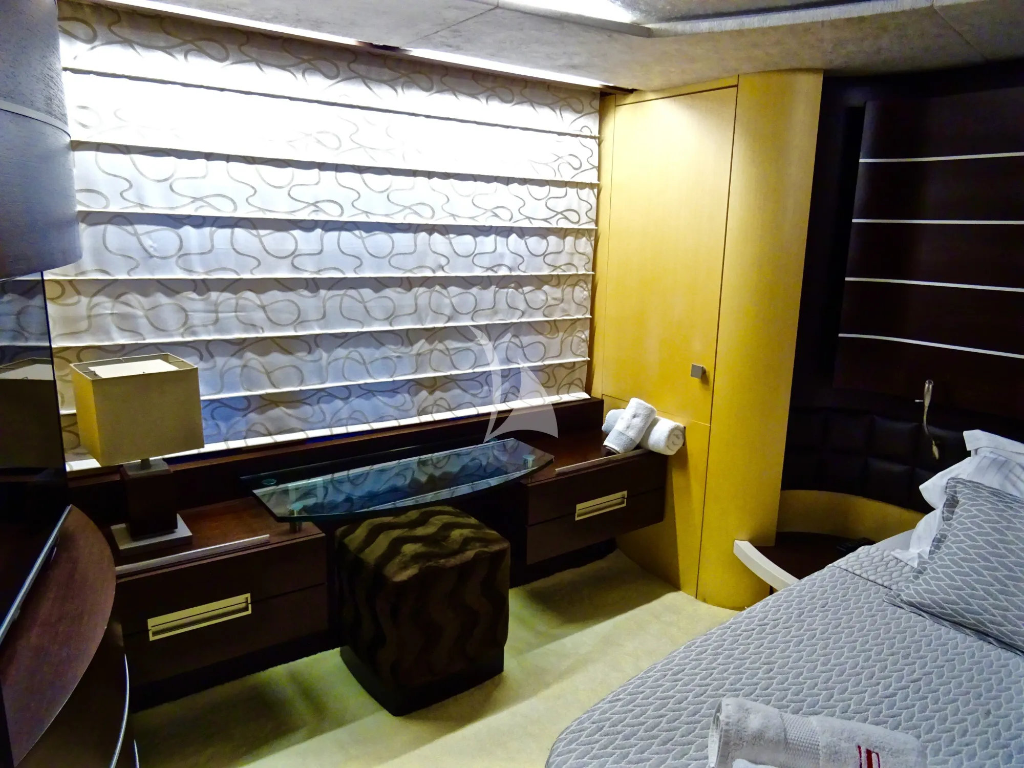 Azimut 86 — photo 28