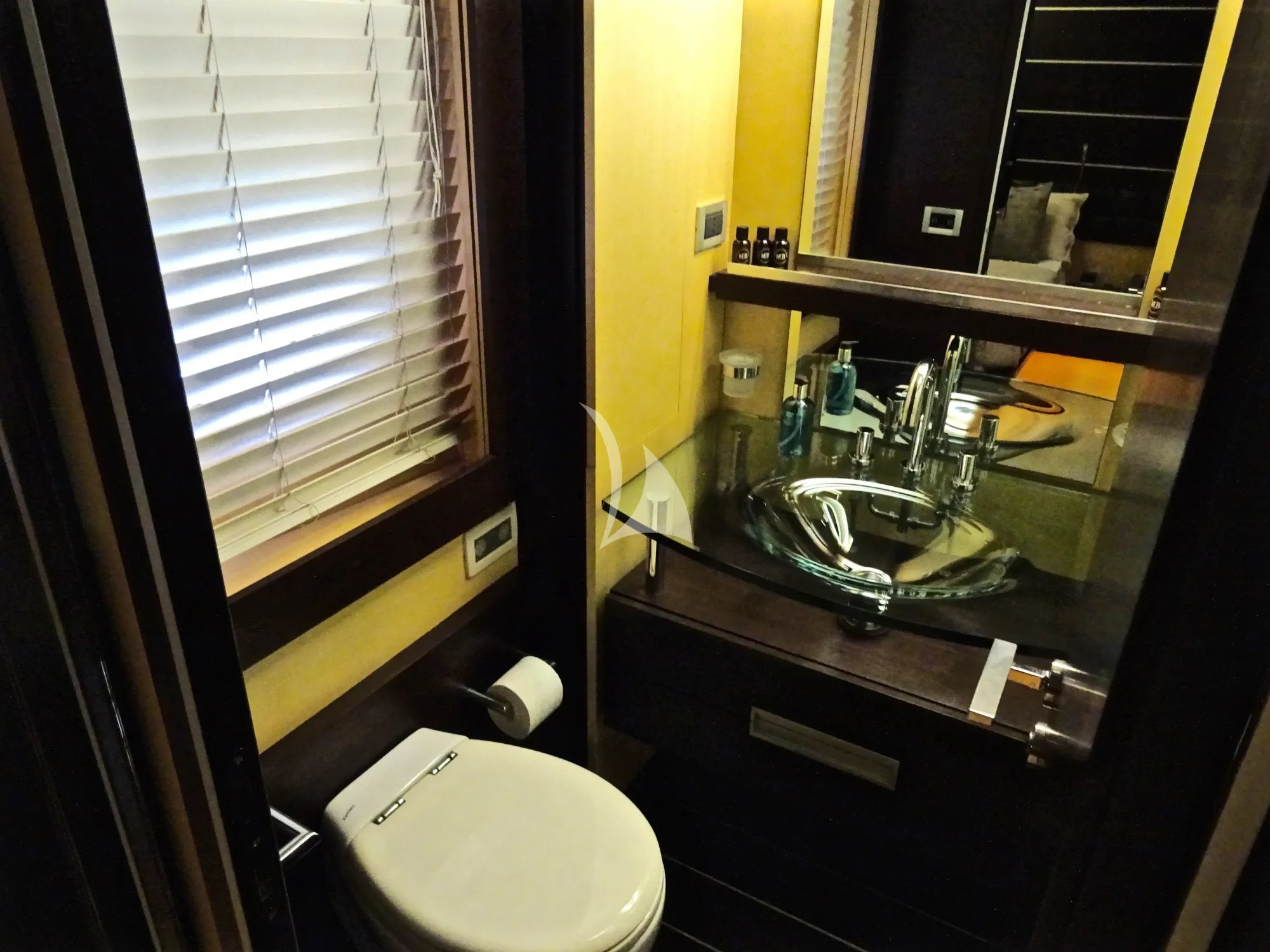 Azimut 86 — photo 10