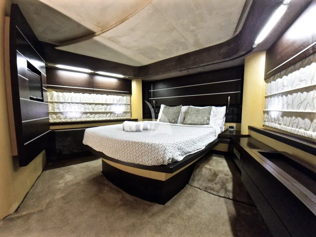 Azimut 86 — photo 75