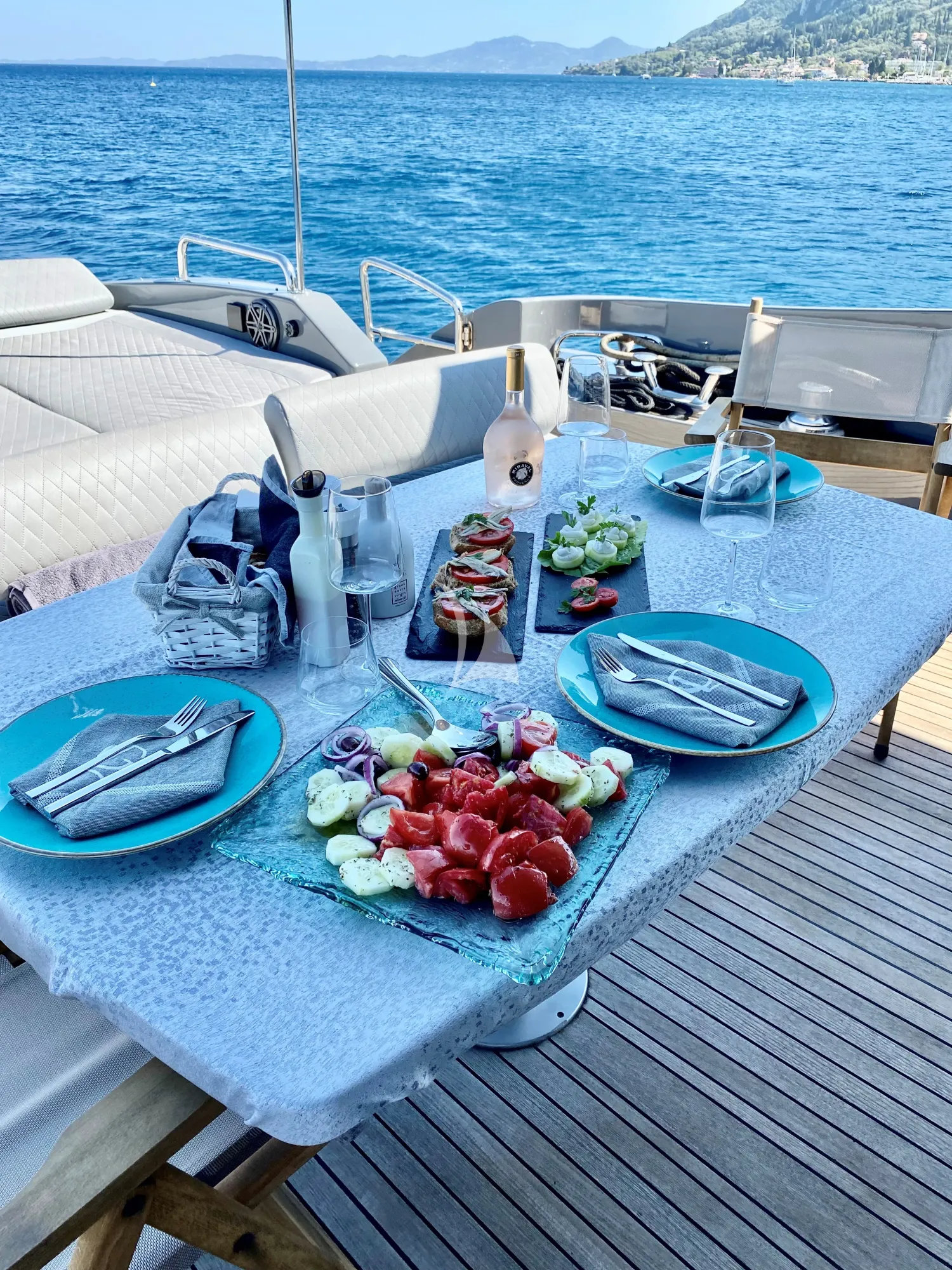 Azimut 86 — photo 63