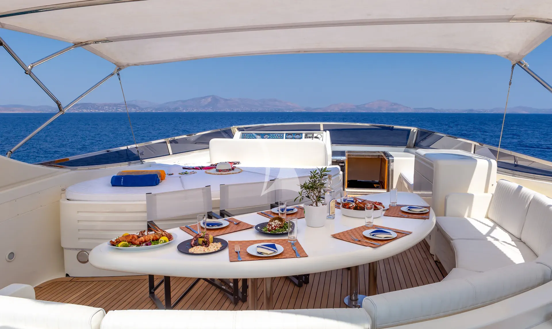 Falcon 86 — photo 13