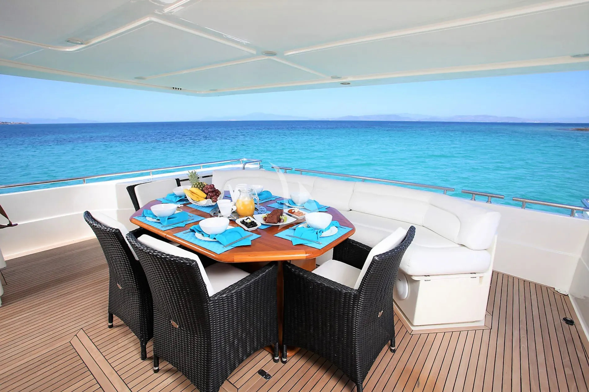 Ferretti 80 — photo 26