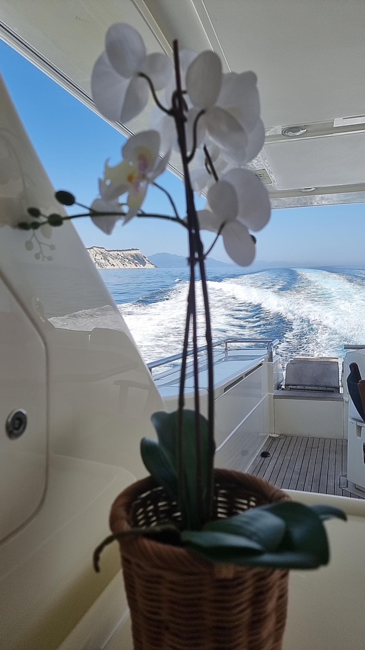 Ferretti 80 — photo 67