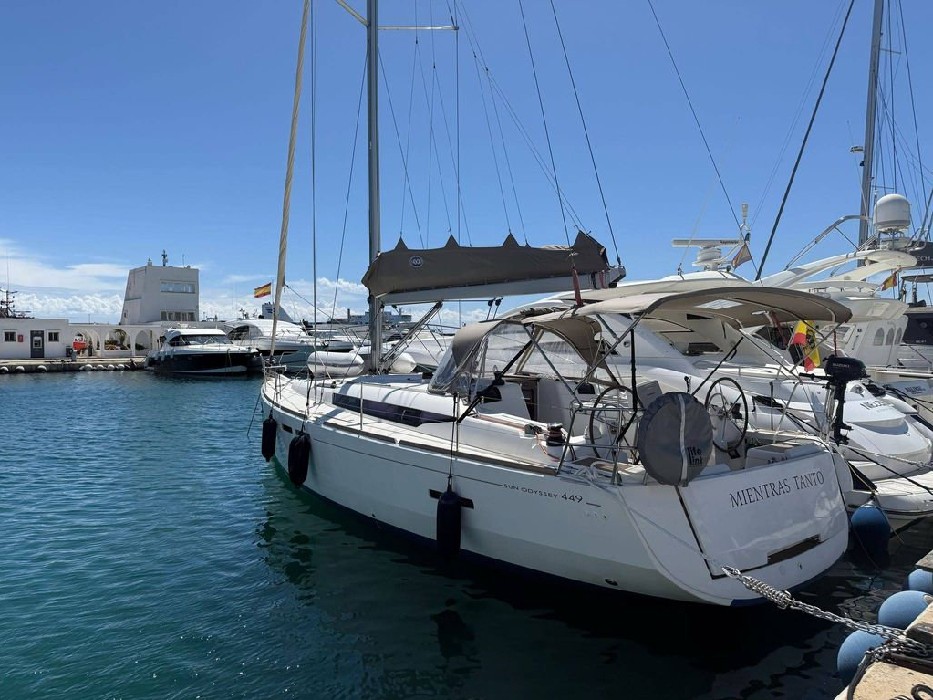 Sun Odyssey 449 — photo 1