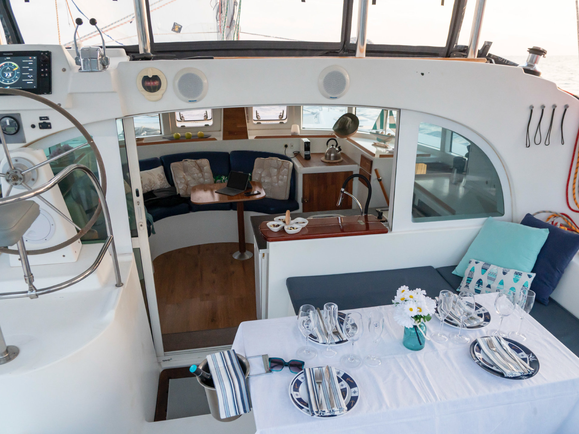 Lagoon 380 S2 — photo 12