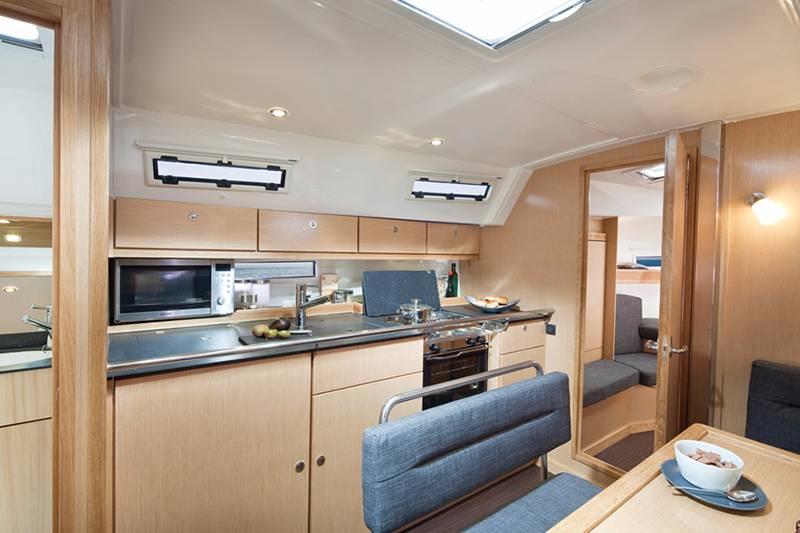 Bavaria 40 Cruiser — photo 5