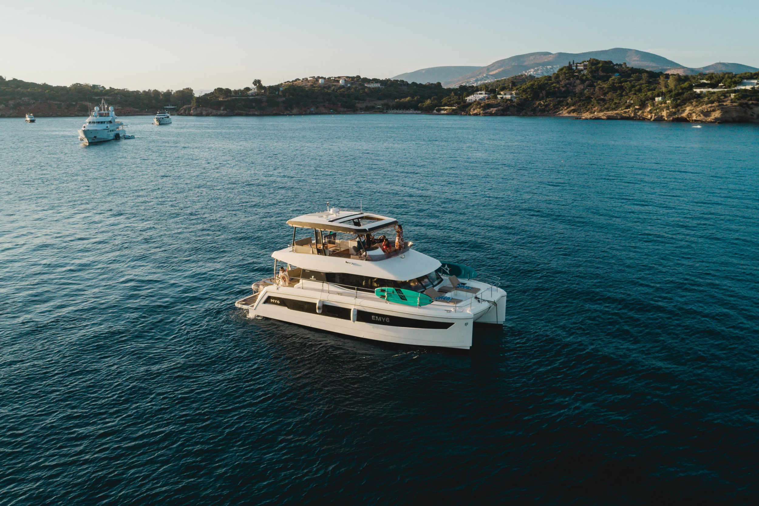 Fountaine Pajot MY6 — photo 8
