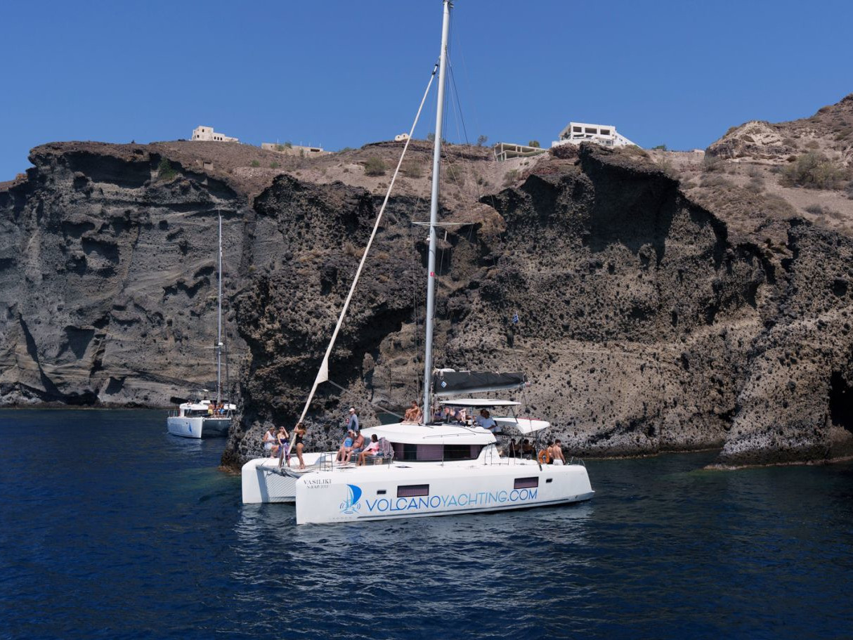 Lagoon 42 — photo 1
