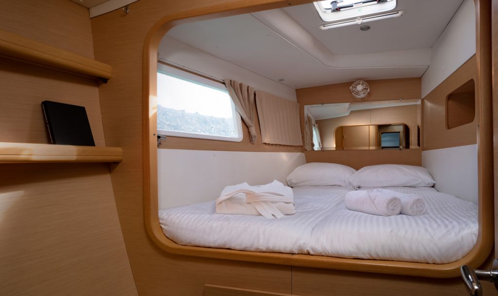Lagoon 42 — photo 15