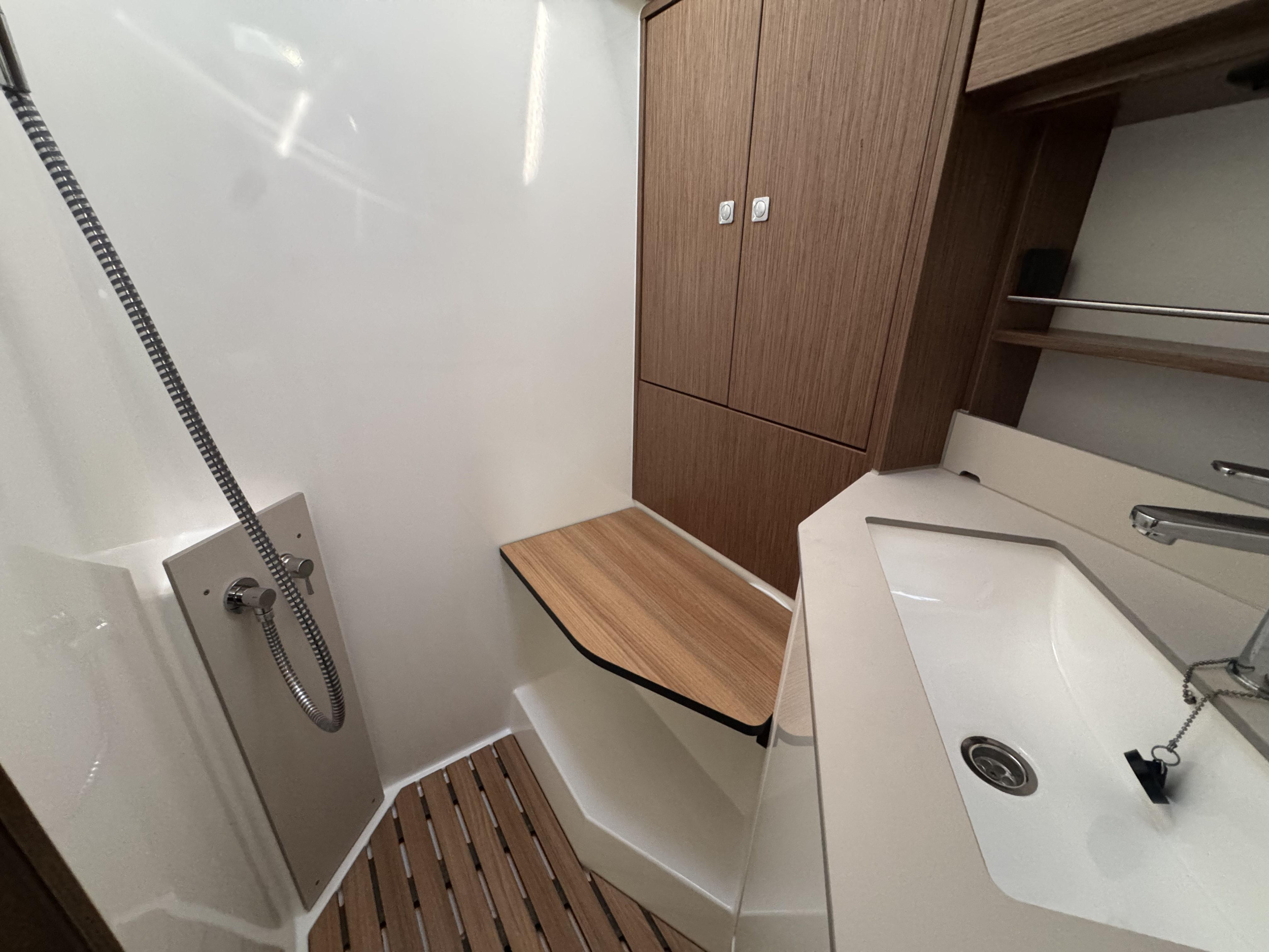 Bavaria 46 Cruiser — photo 4