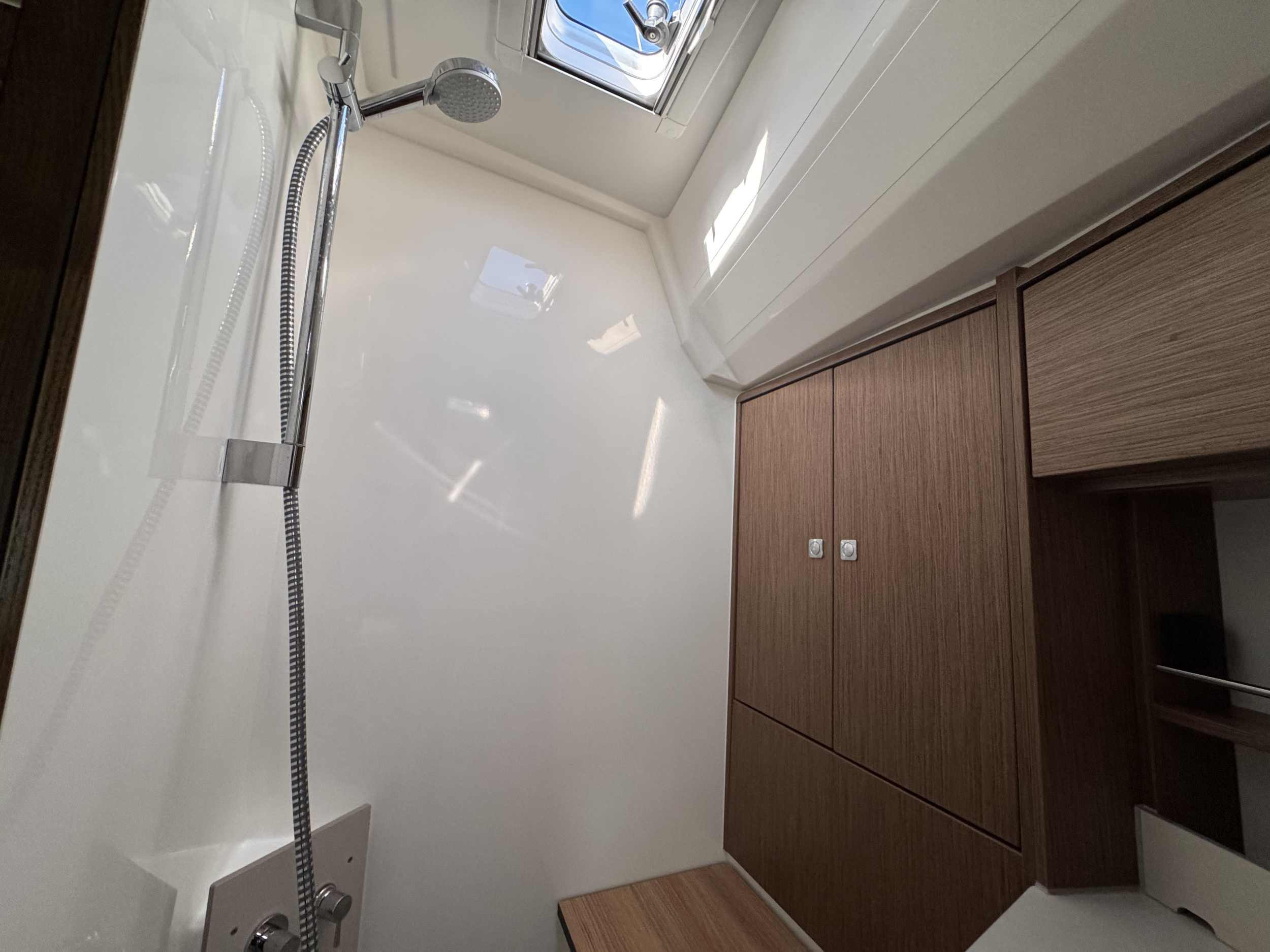 Bavaria 46 Cruiser — photo 23