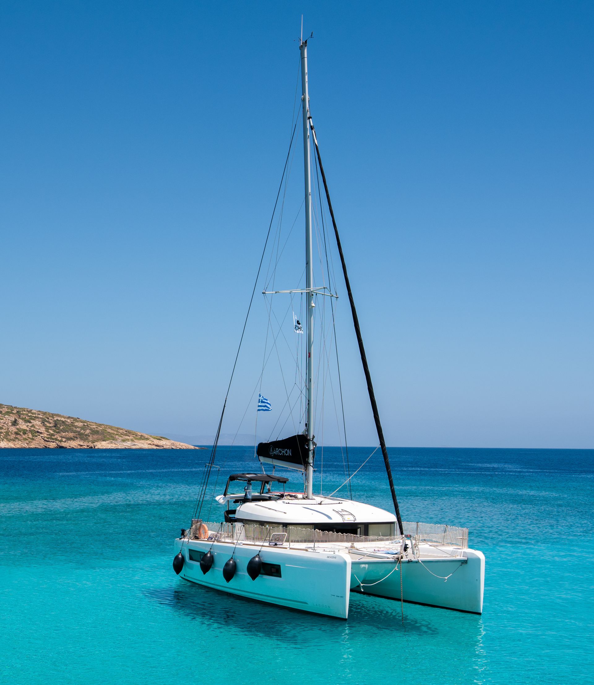 Lagoon 40 — photo 1