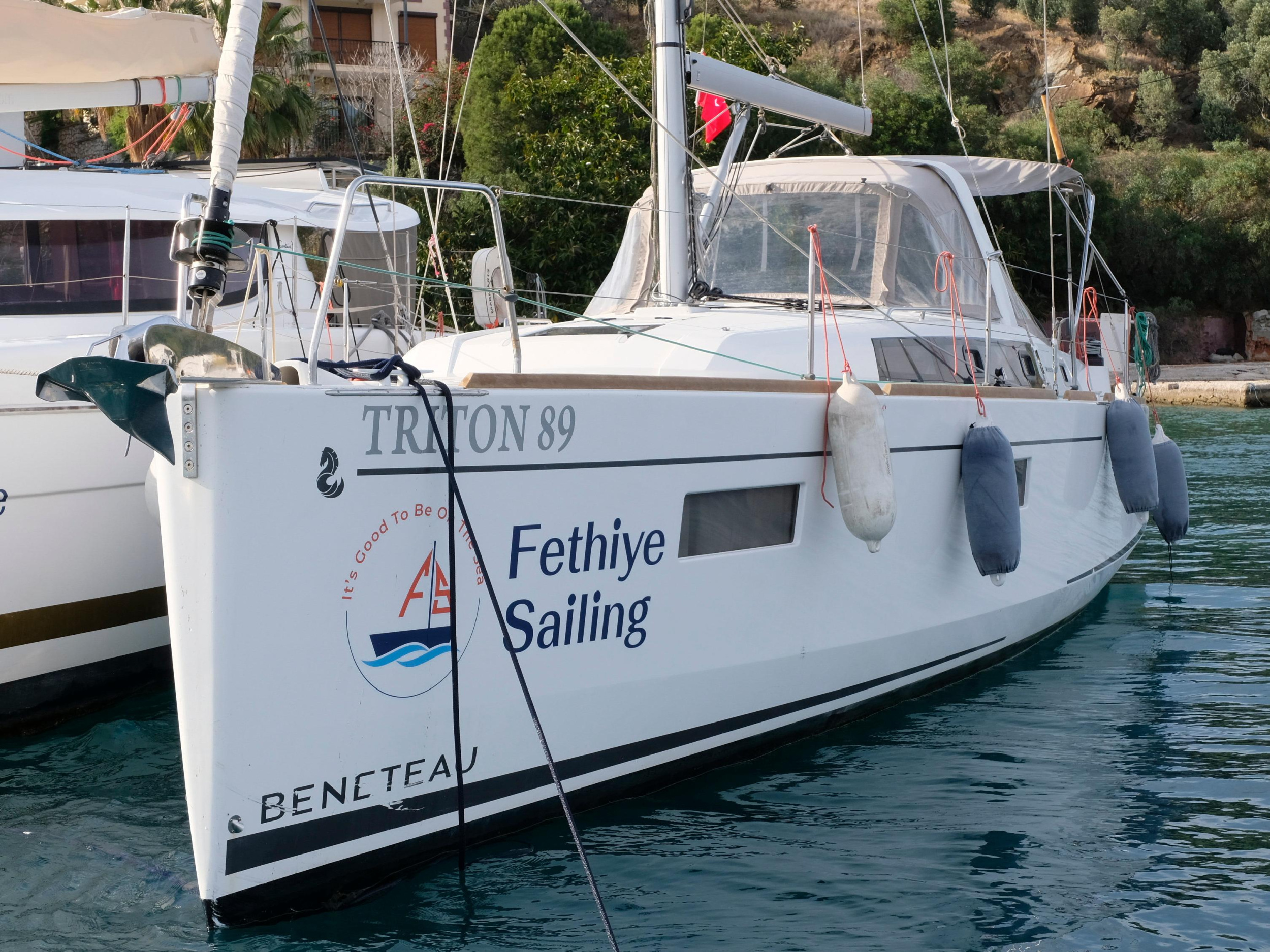 Oceanis 38.1 — photo 1