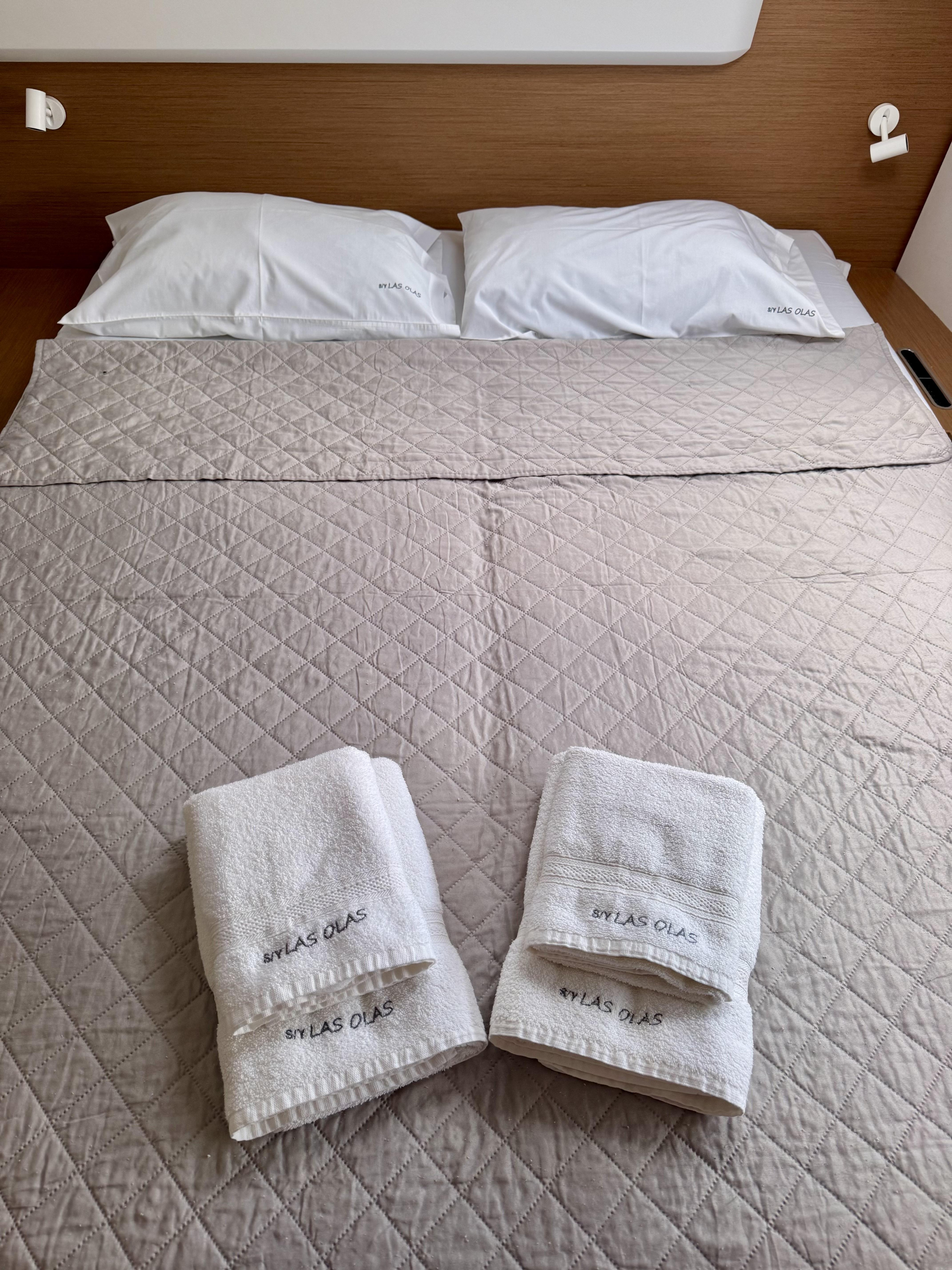 Excess 14 — photo 2