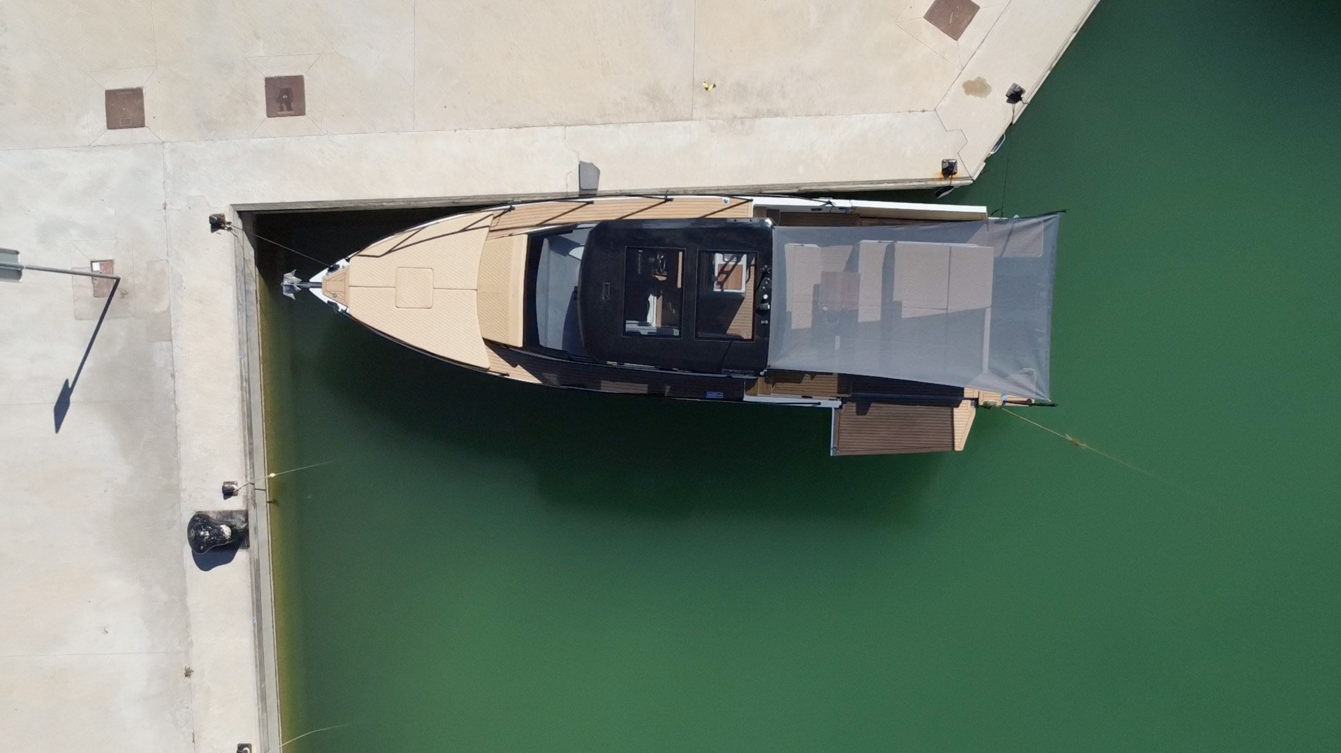 Nuva M11 Cabin — photo 16
