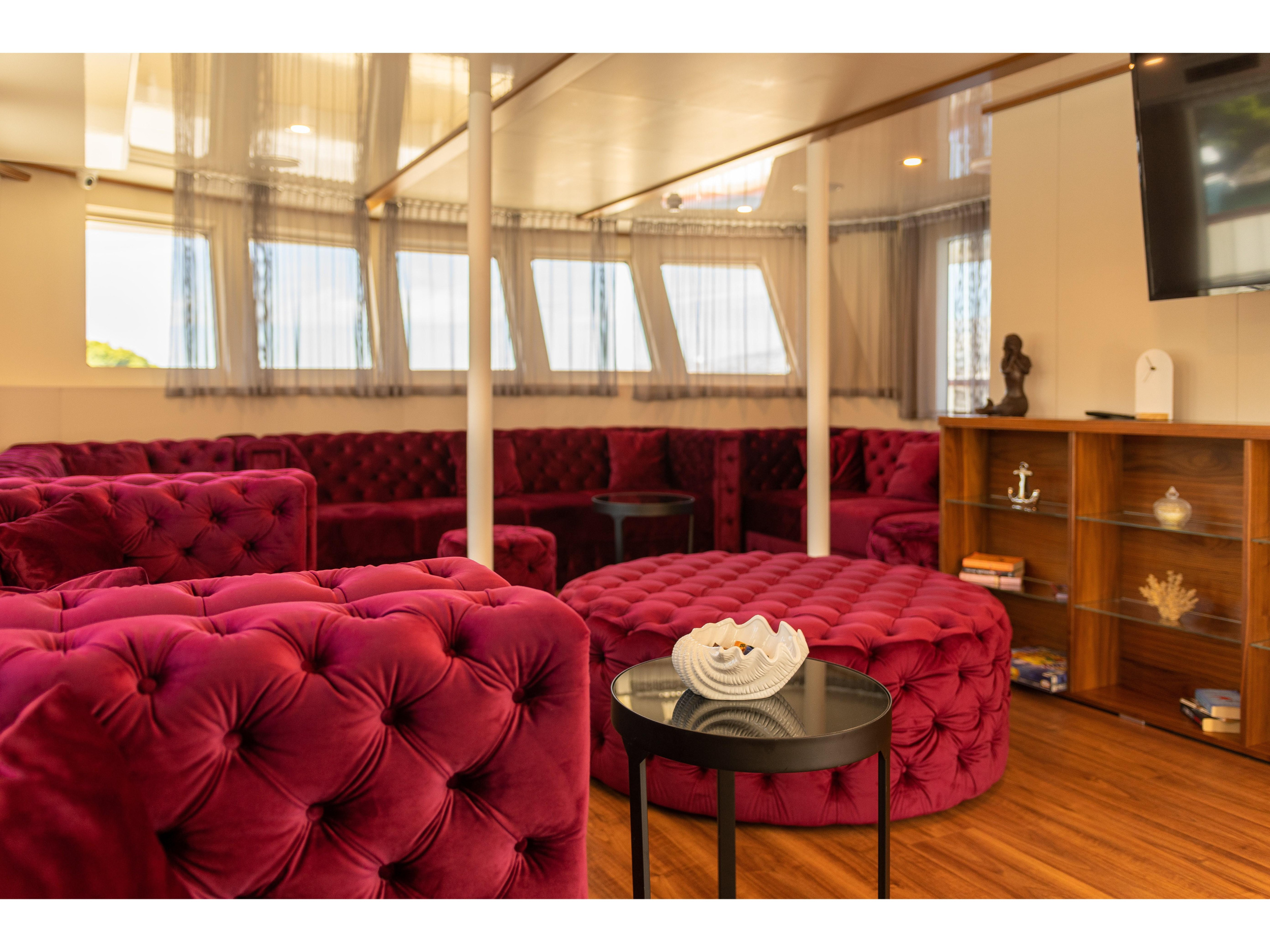 Motoryacht Yolo — photo 7