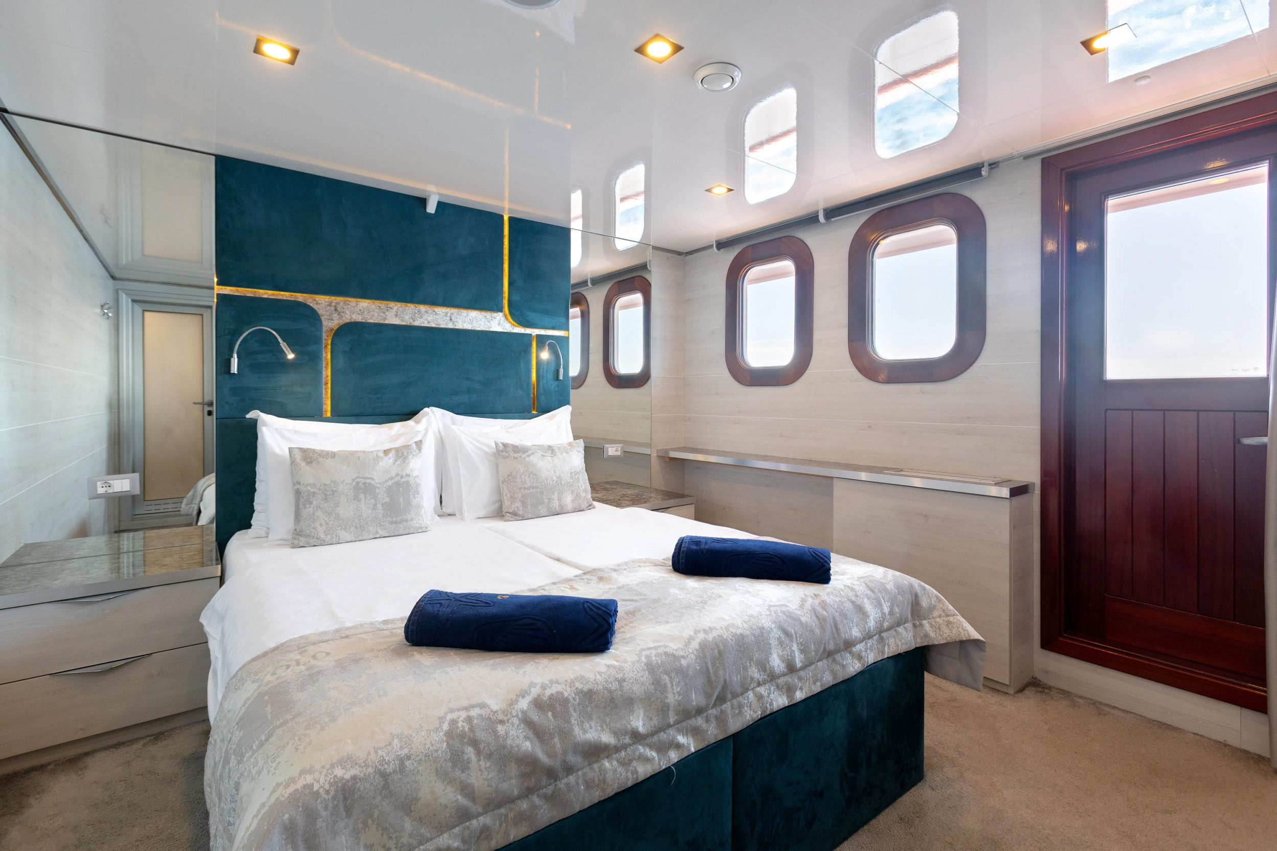 Motoryacht Yolo — photo 15
