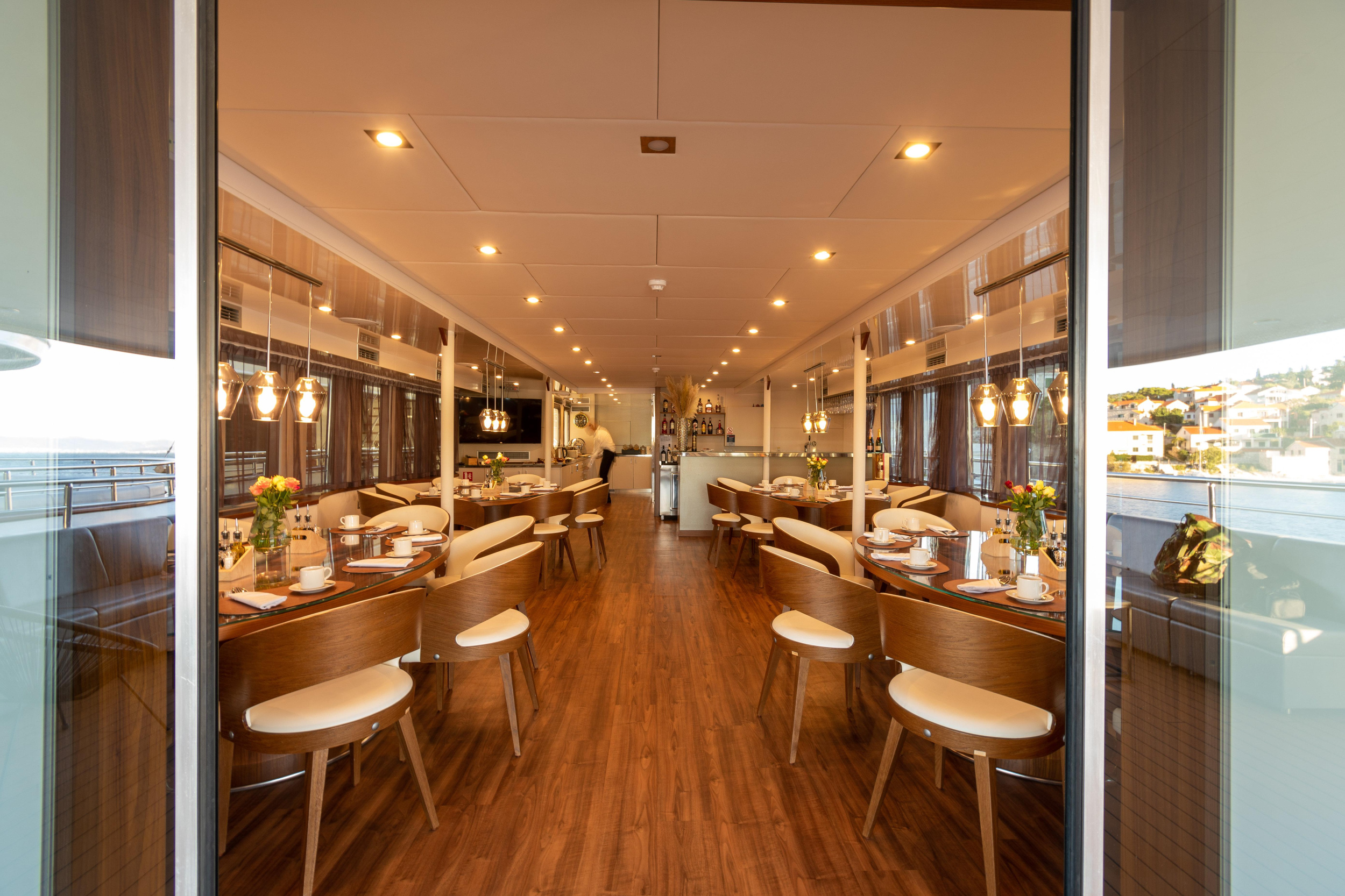 Motoryacht Yolo — photo 22