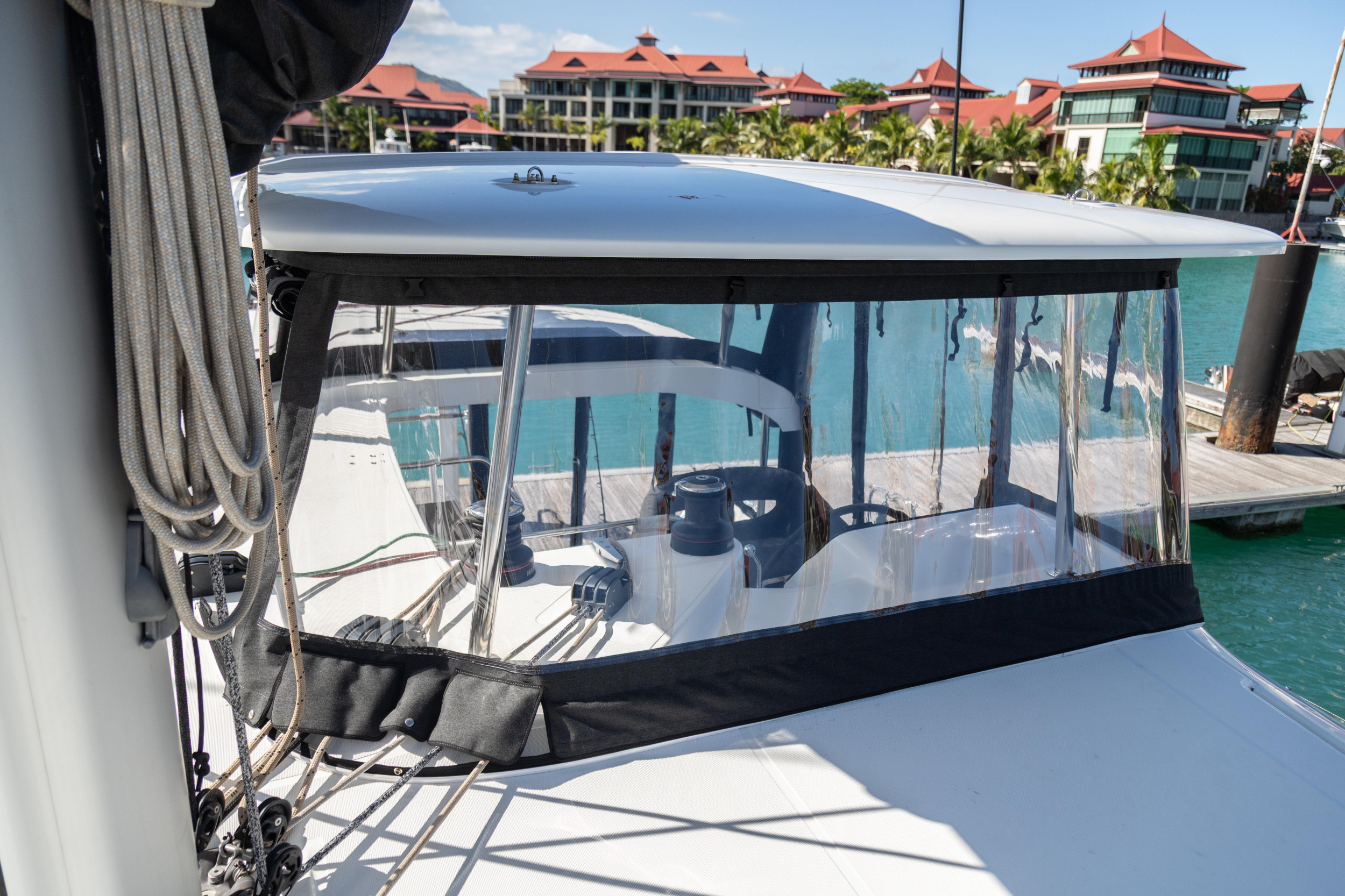 Lagoon 42 — photo 23