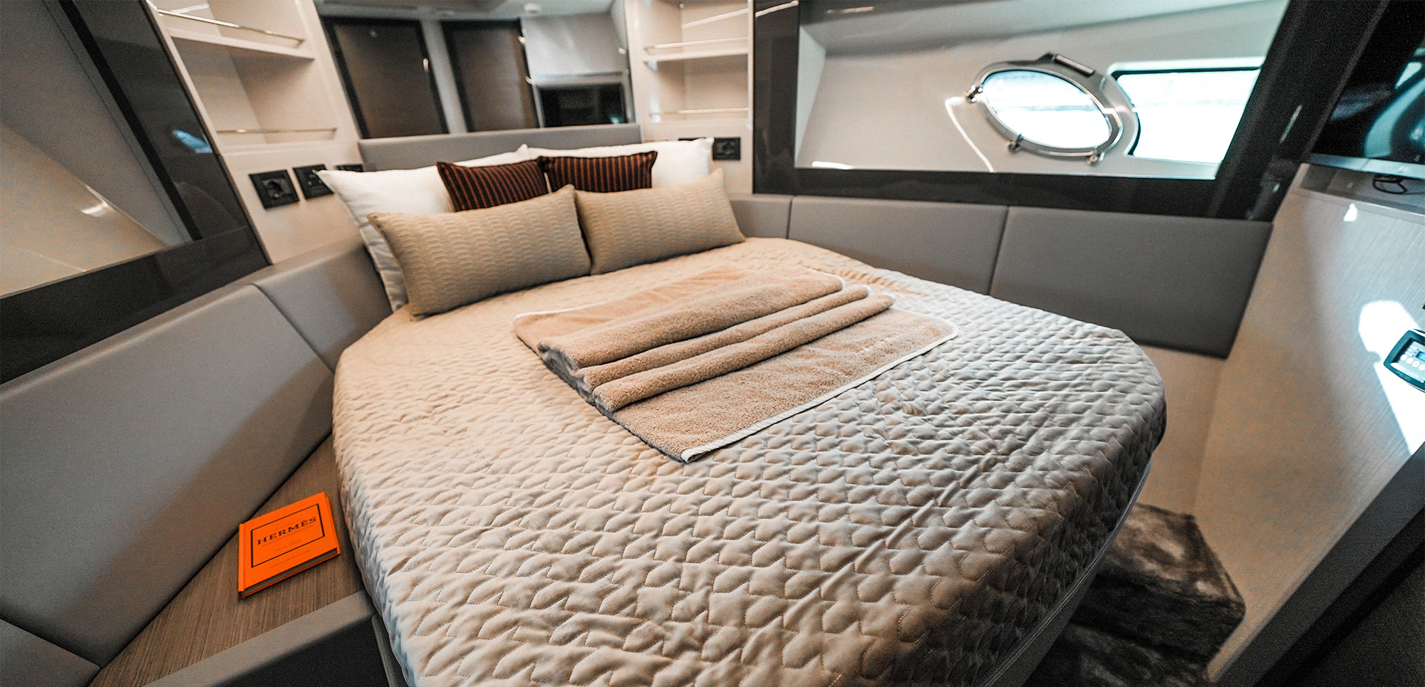 Pershing 5X — photo 15