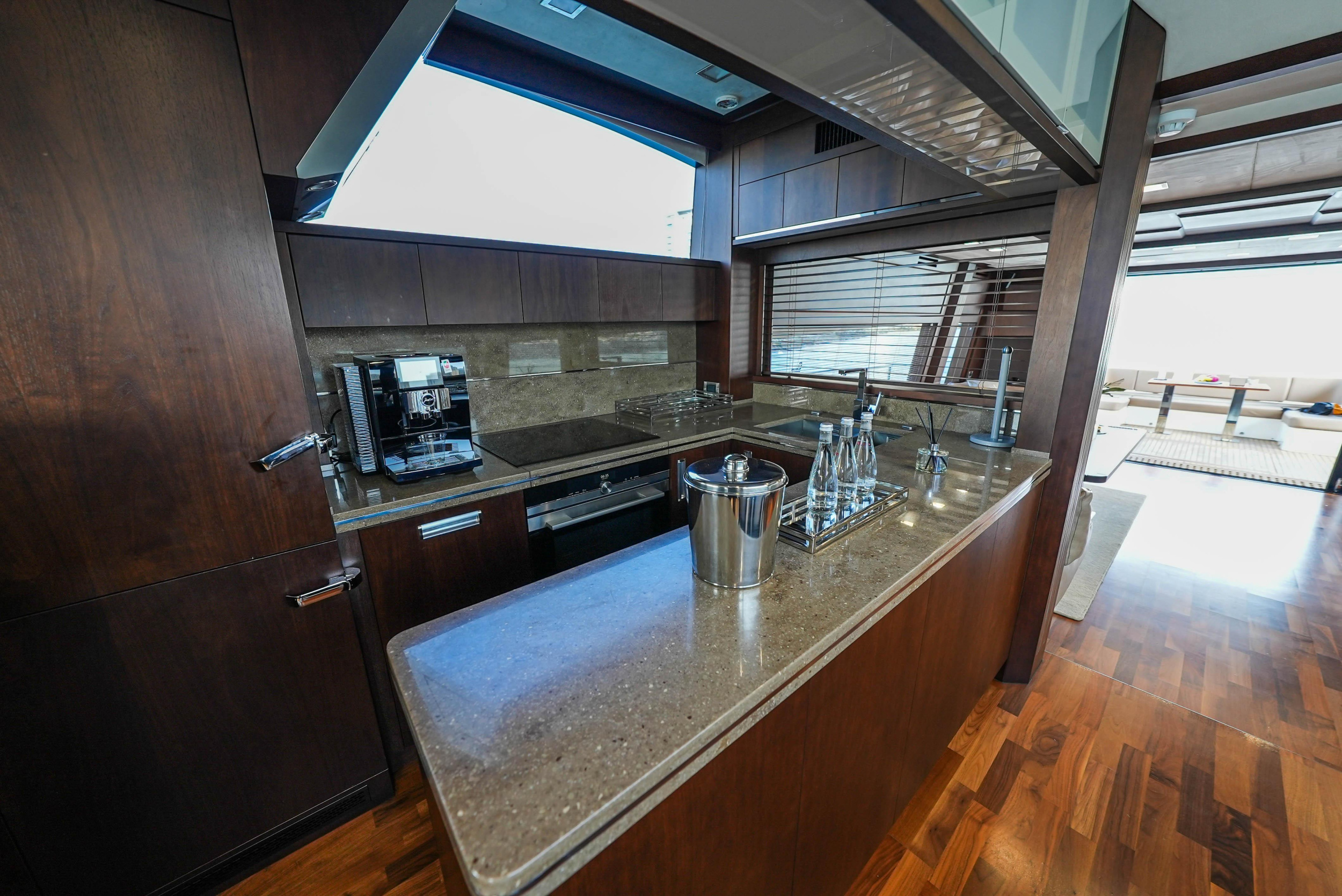 Galeon 780 — photo 14