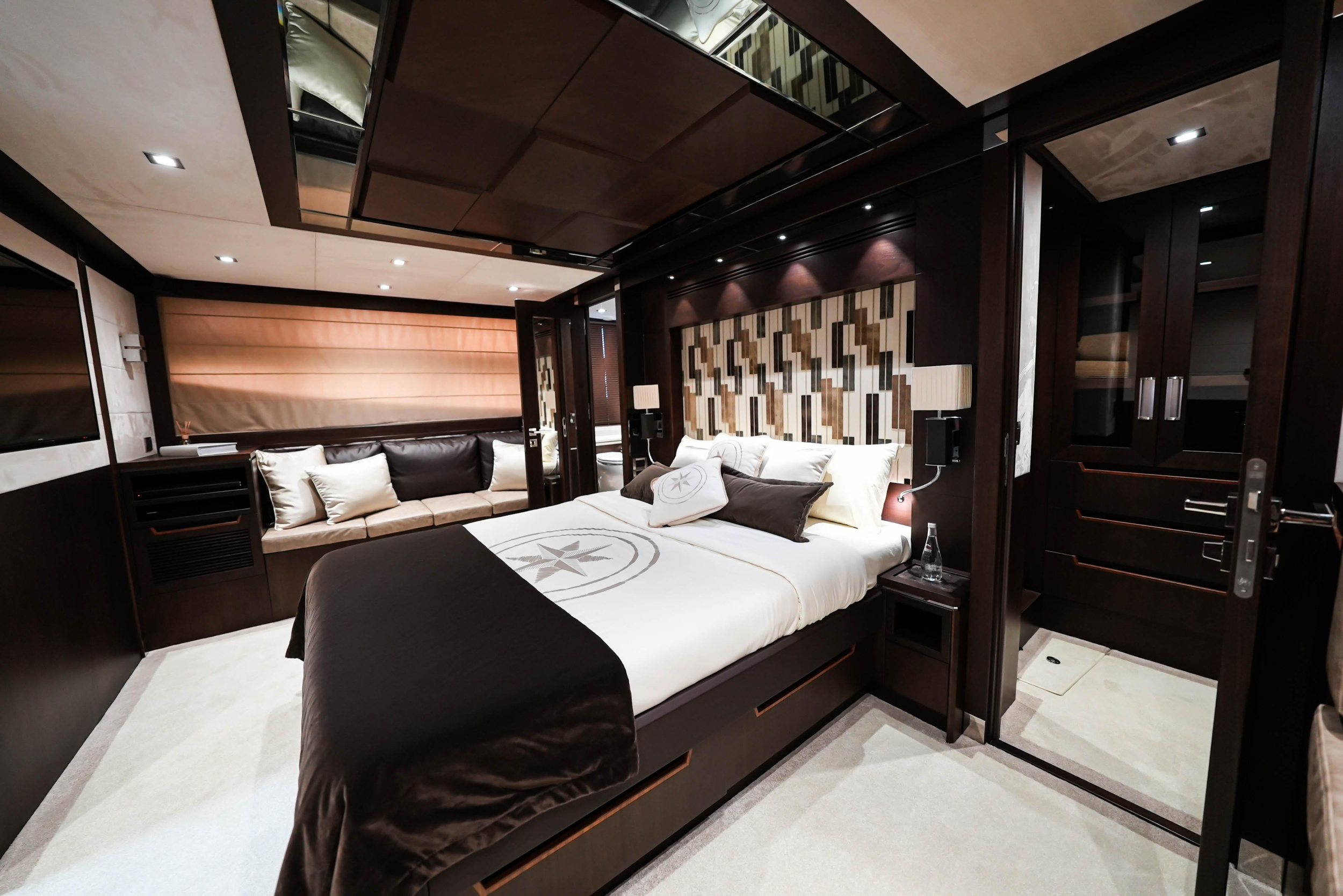 Galeon 780 — photo 23