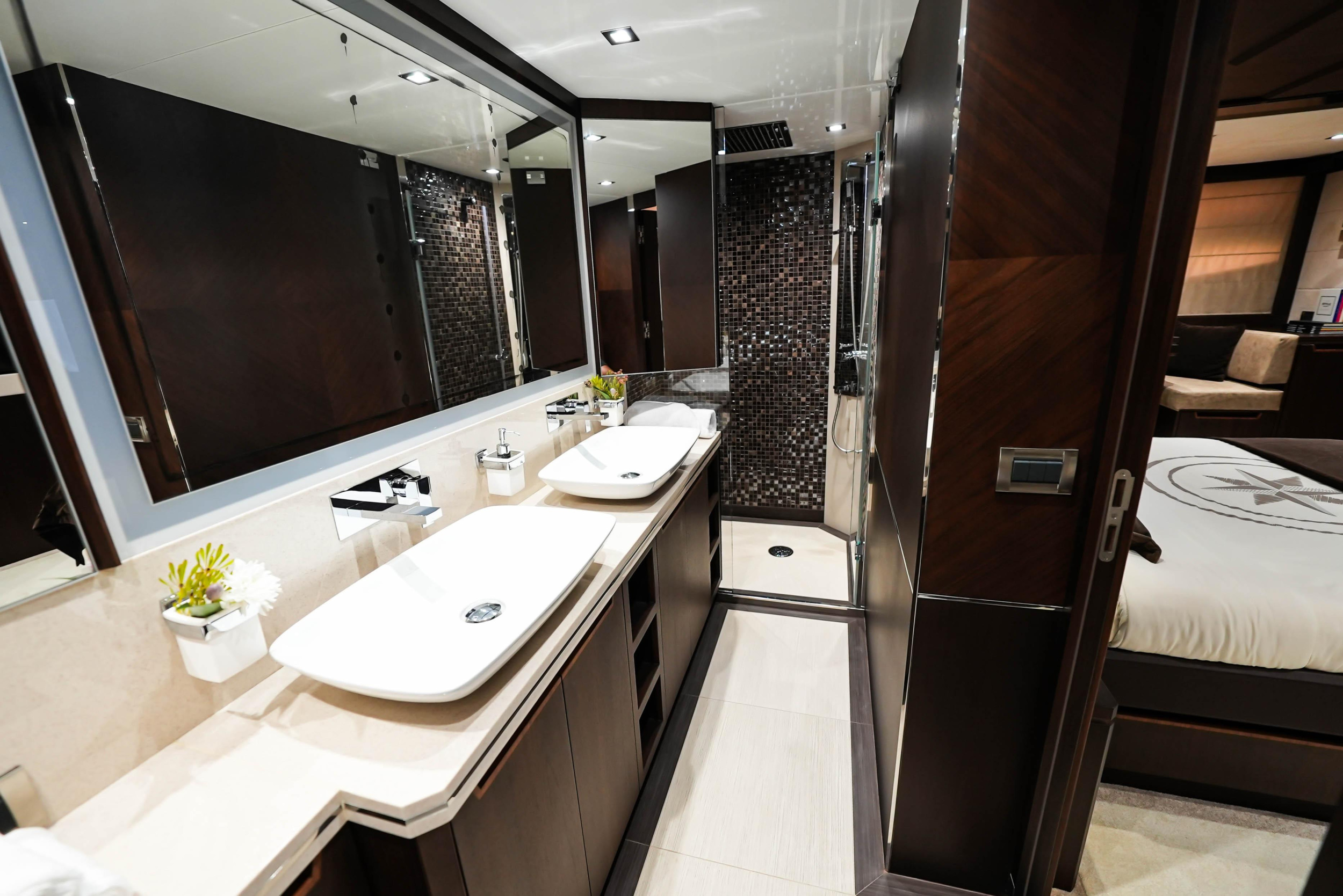 Galeon 780 — photo 21