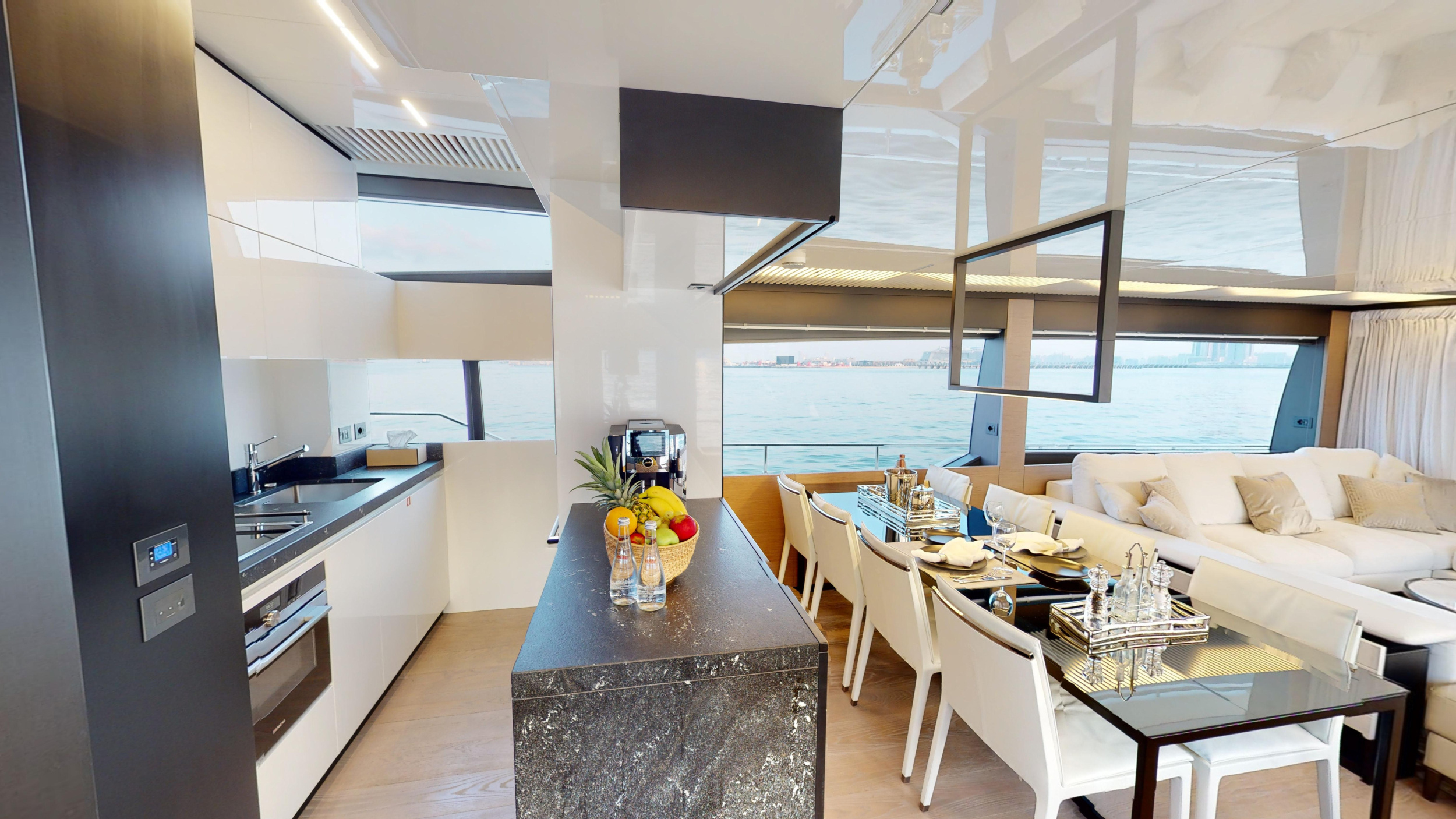 Ferretti 780 — photo 3