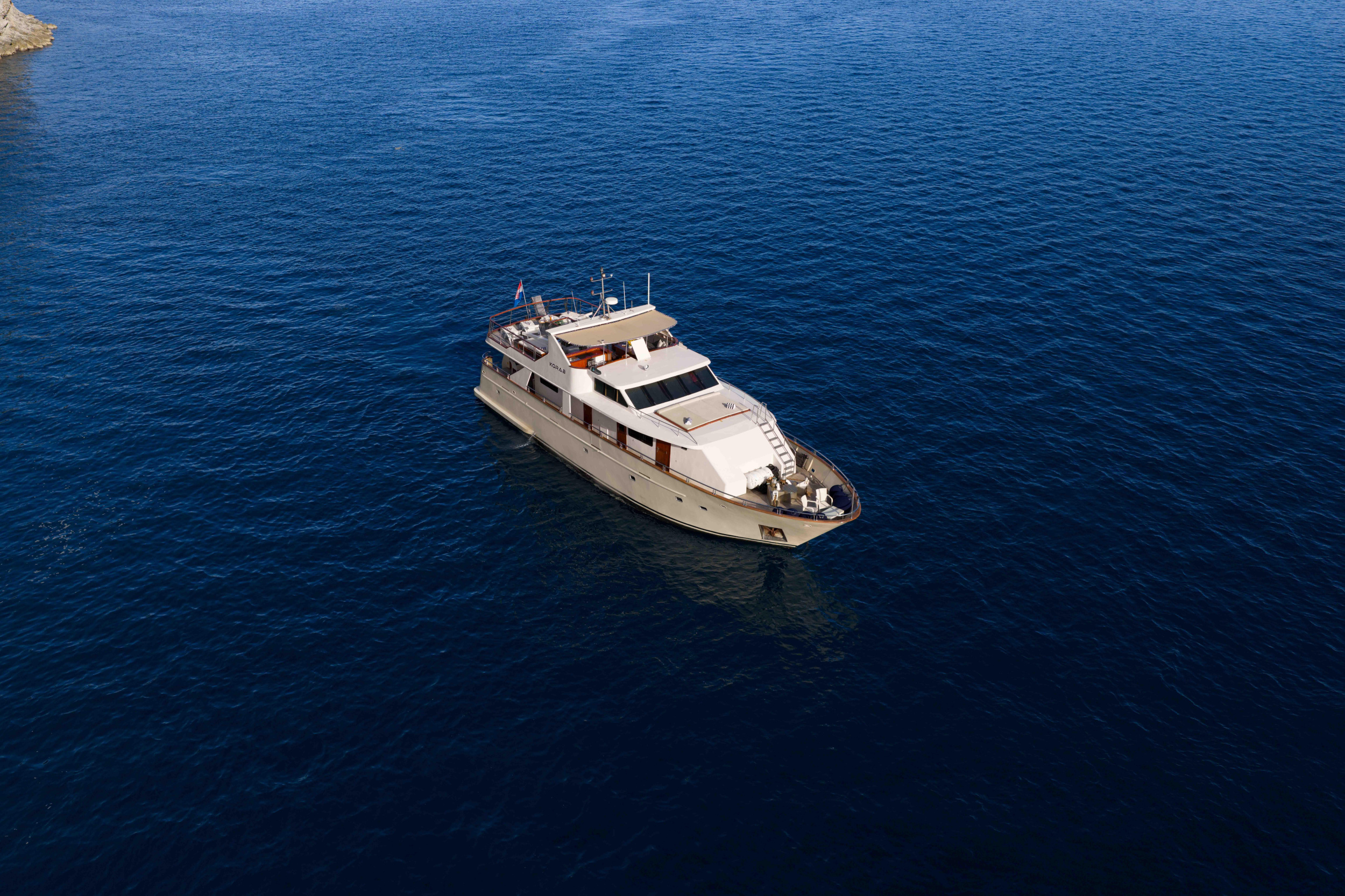 Motoryacht Korab — photo 12