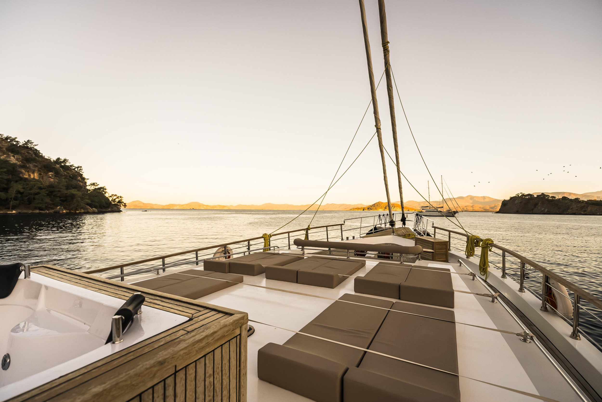 Motoryacht Belgin Sultan — photo 14