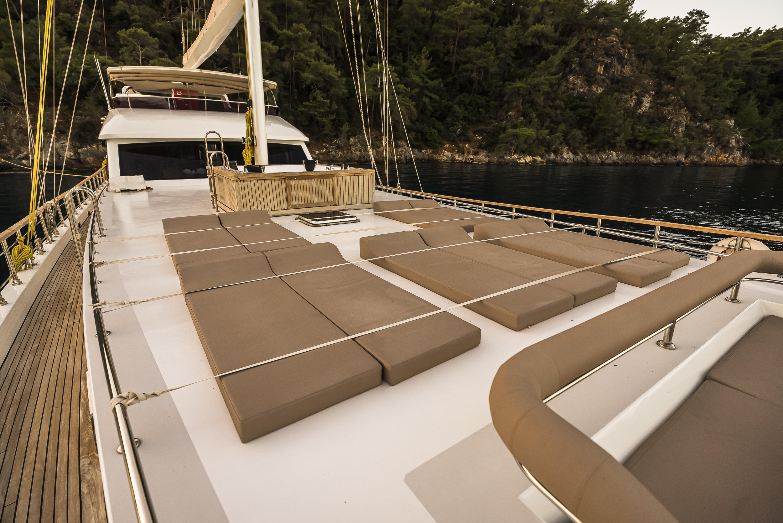 Motoryacht Belgin Sultan — photo 36