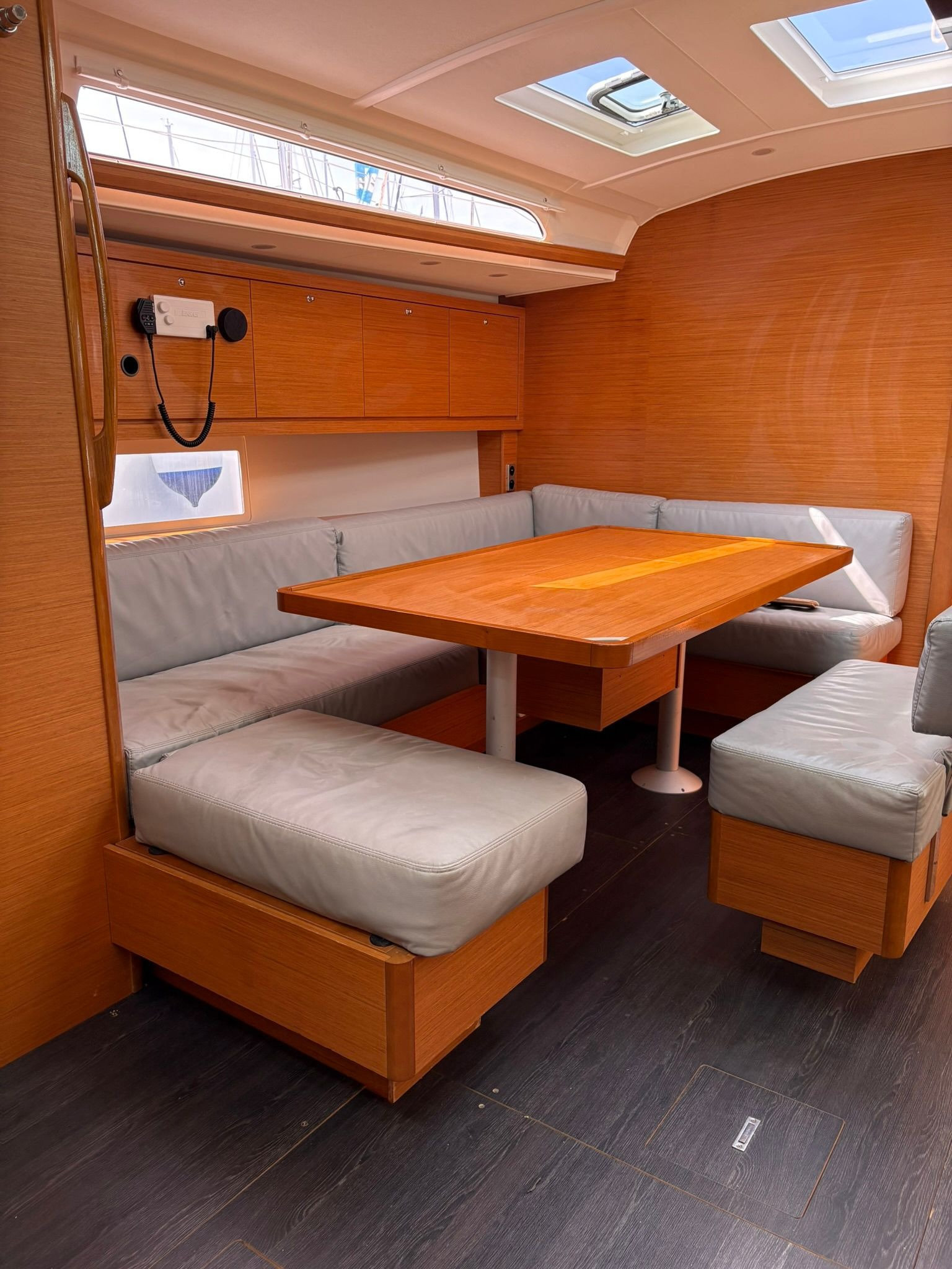 Dufour 470 Grand Large — photo 5