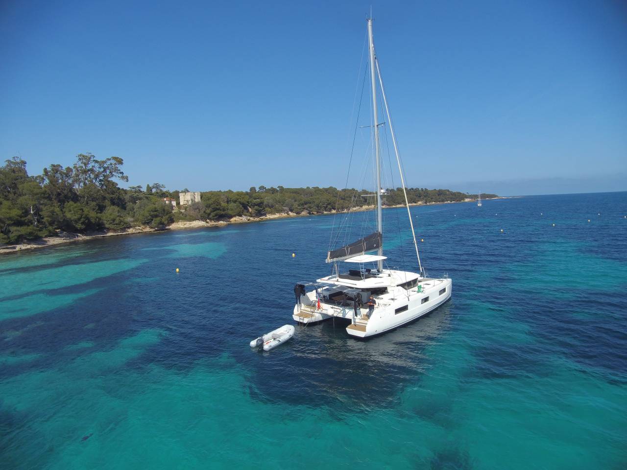 Lagoon 46 — photo 10